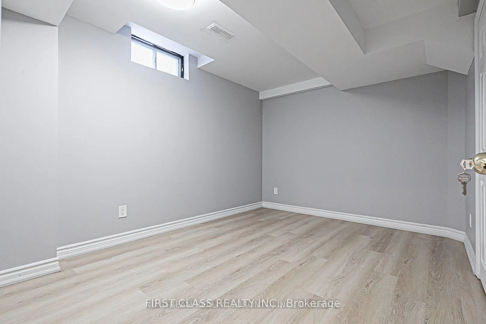 Photo 17 of 134 Trail Ridge Lane, Markham, Berczy — HOMEH