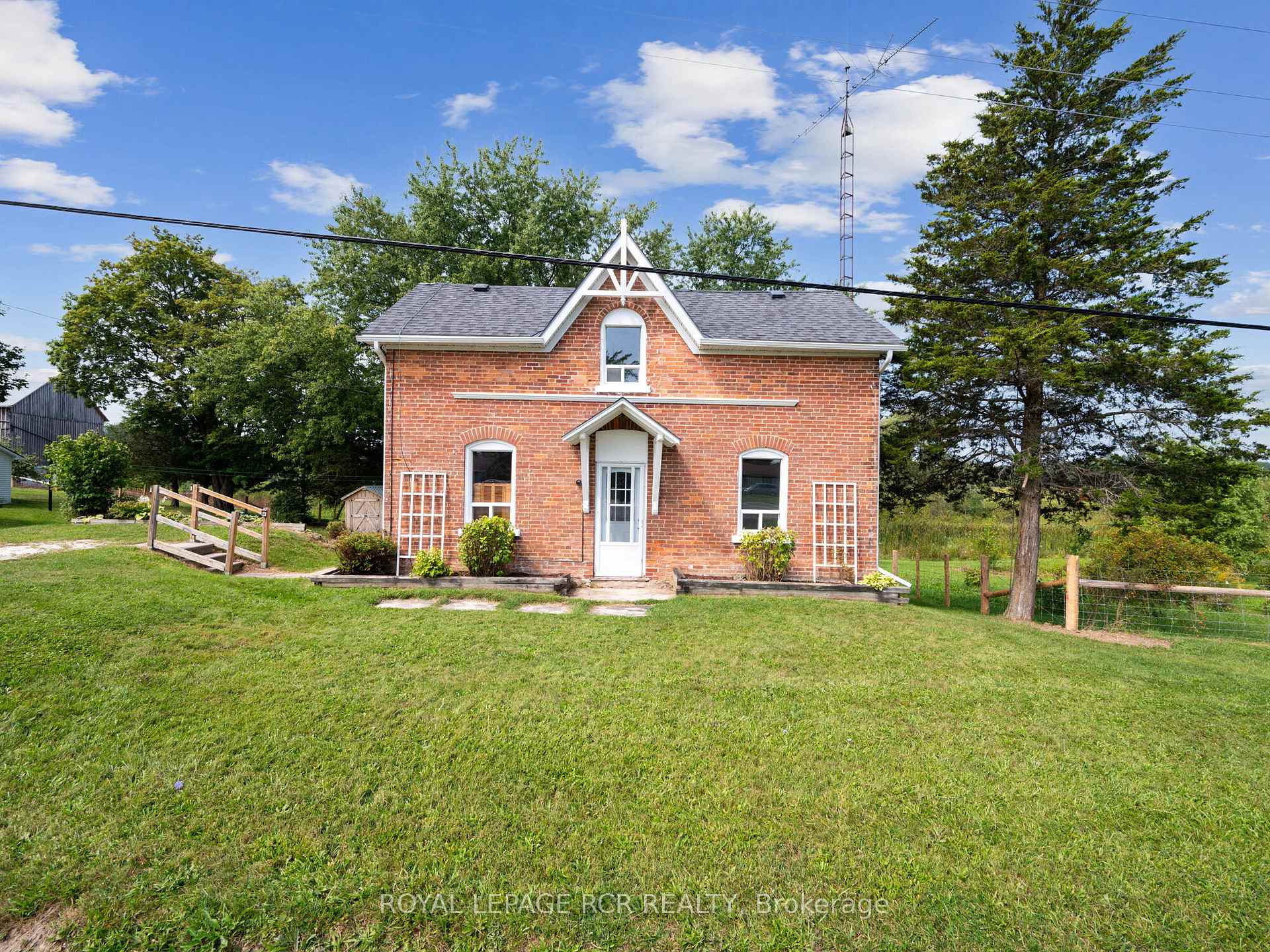 Front of 316910 Highway 6