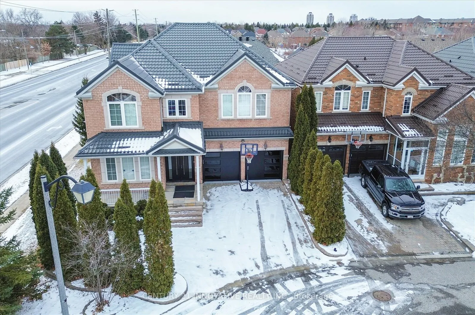 Photo 3 of 100 Chasser Drive, Markham, Greensborough — HOMEH