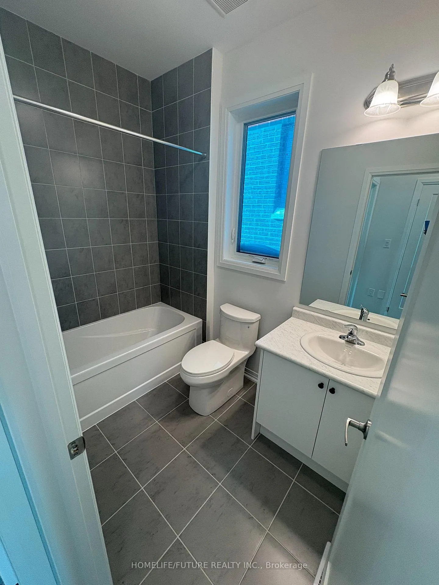 Photo 11 of 2974 Seagrass Street, Pickering, Rural Pickering — HOMEH