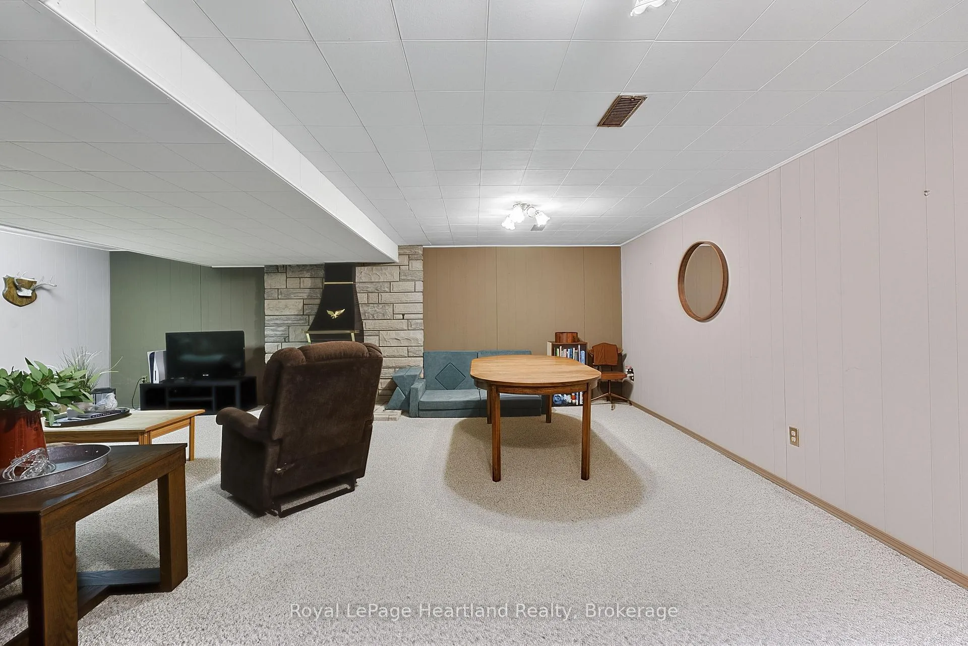 Photo 21 of 137 Oxford Street, Goderich, Goderich (Town) — HOMEH