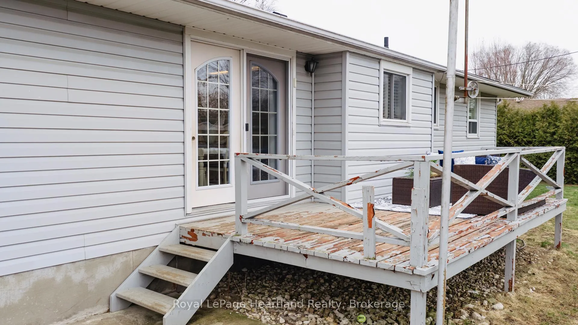 Photo 35 of 137 Oxford Street, Goderich, Goderich (Town) — HOMEH