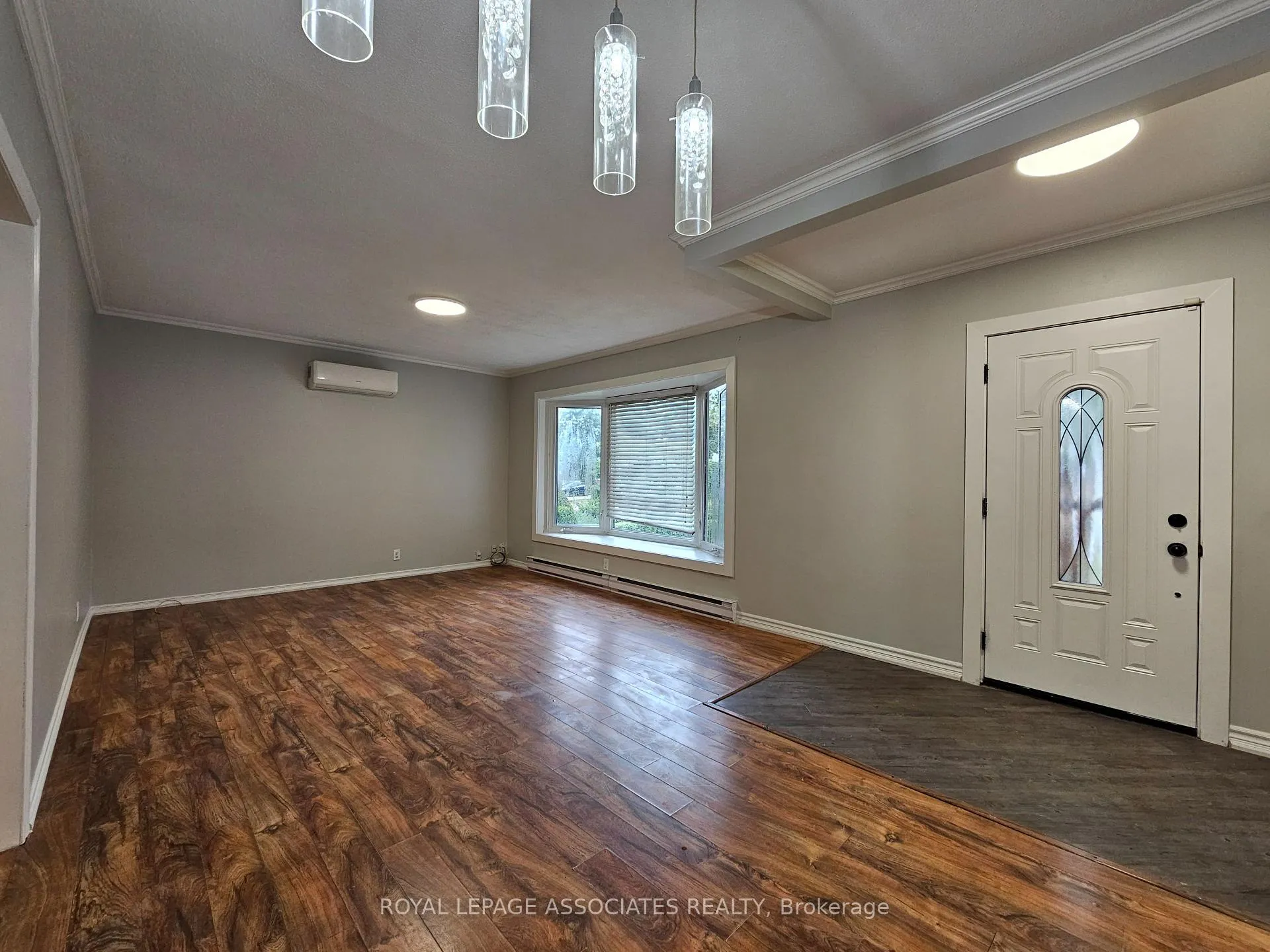 Photo 4 of 154 Burcher Road, Ajax, South East — HOMEH