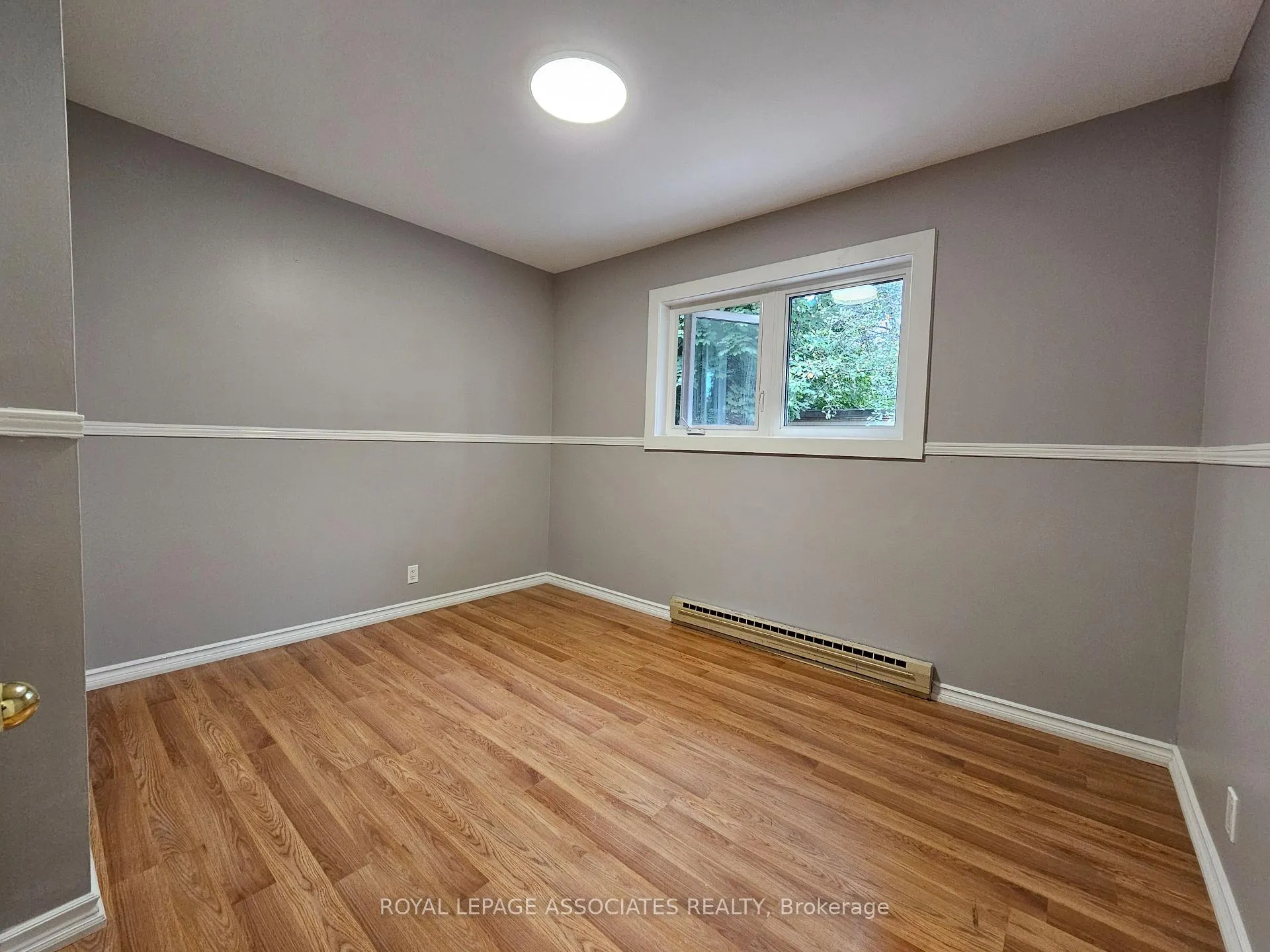 Photo 11 of 154 Burcher Road, Ajax, South East — HOMEH