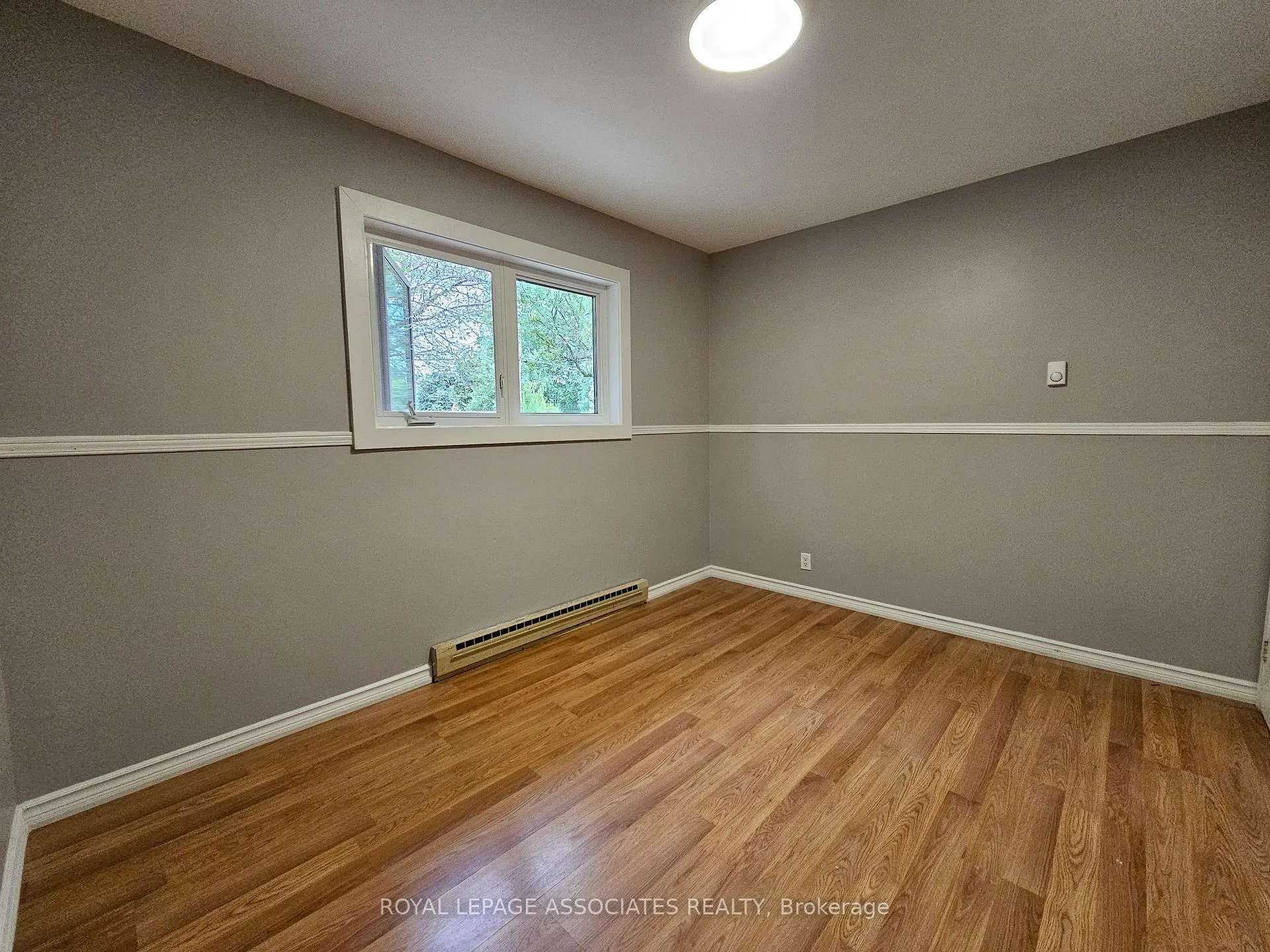 Photo 12 of 154 Burcher Road, Ajax, South East — HOMEH