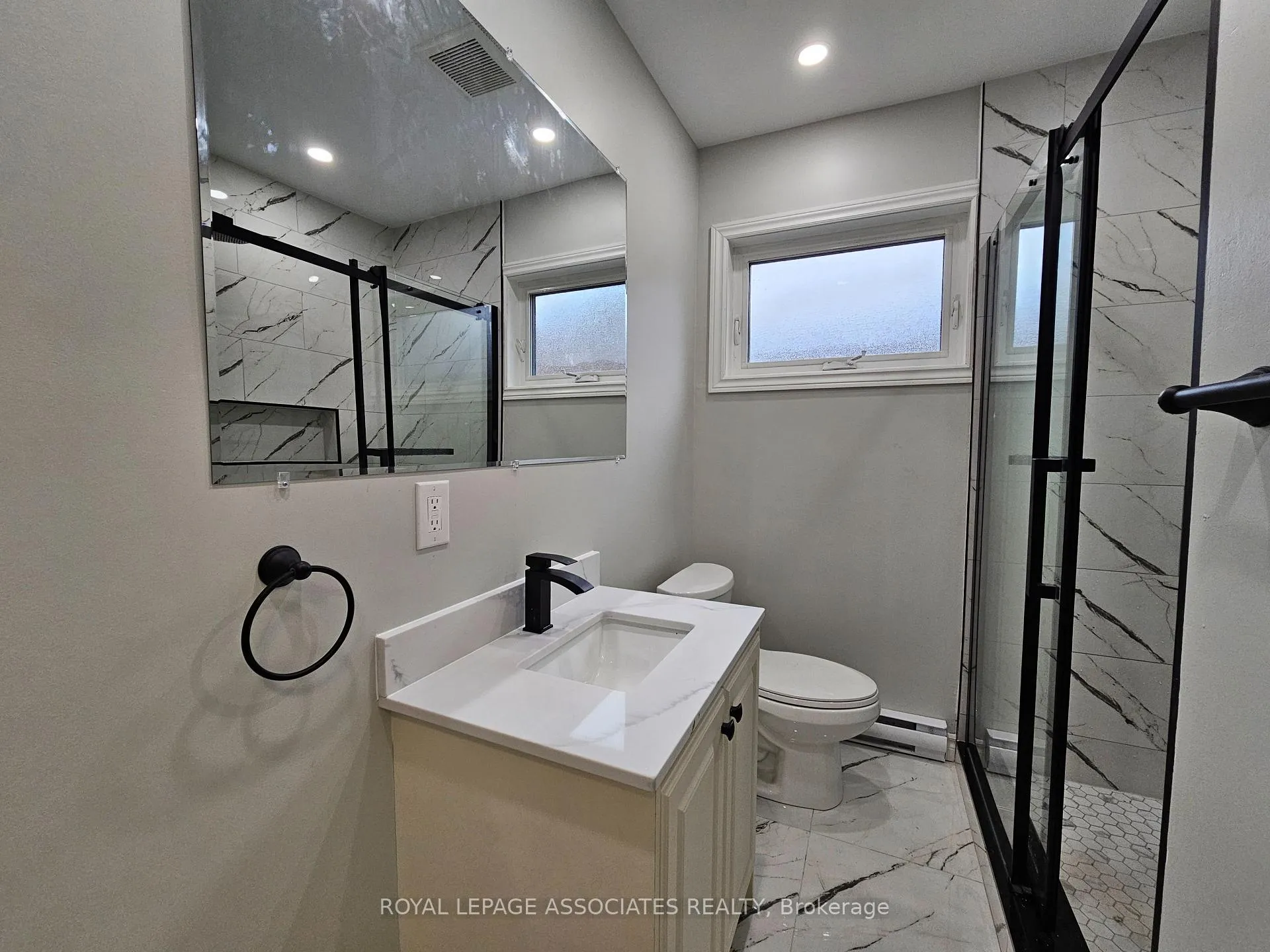 Photo 16 of 154 Burcher Road, Ajax, South East — HOMEH