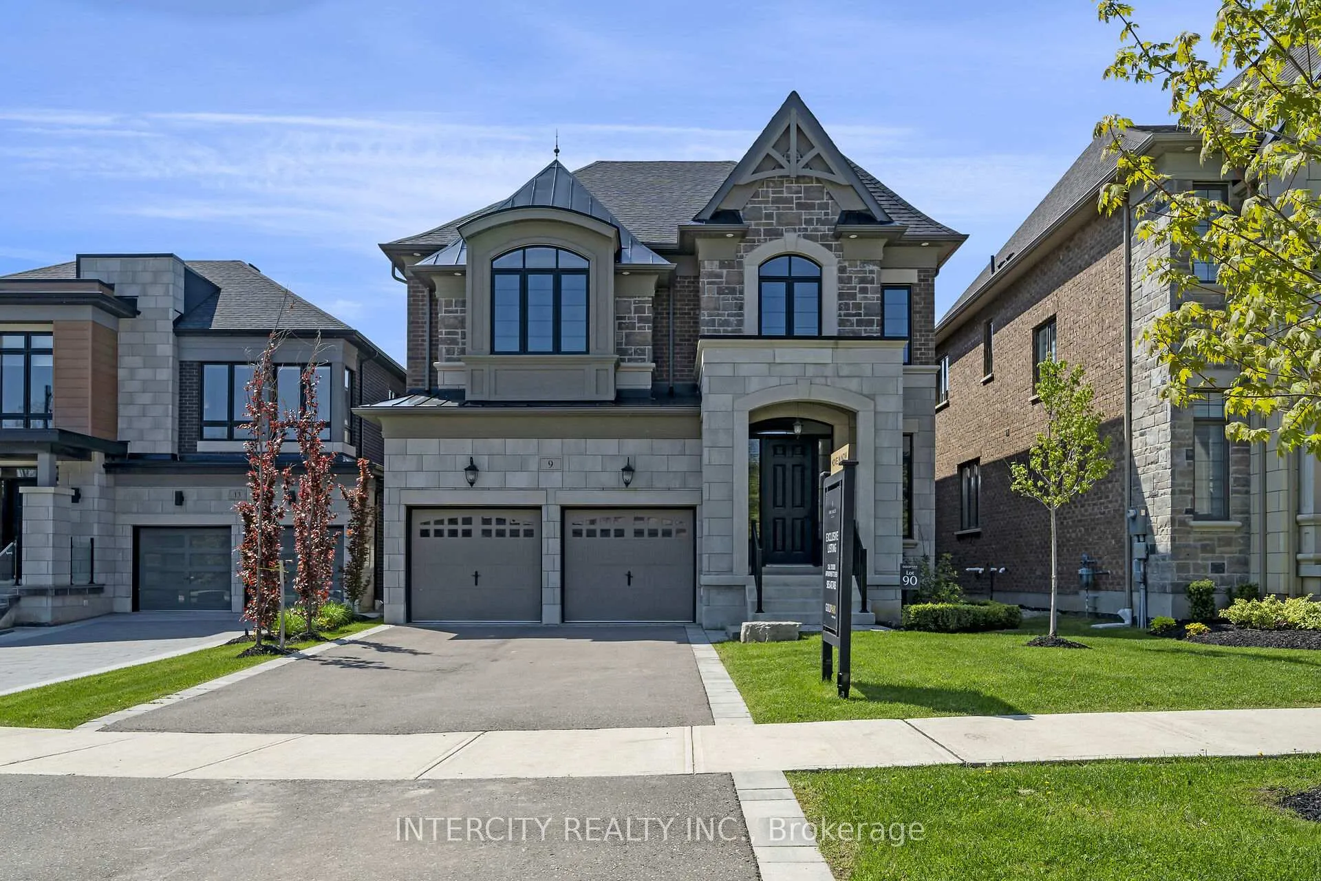 Front of 9 Sophies Court