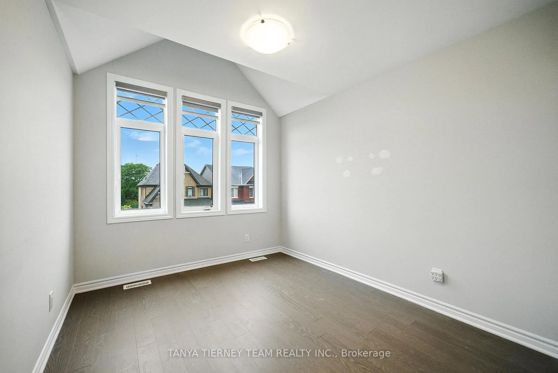 Photo 35 of 95 Bremner Street, Whitby, Rolling Acres — HOMEH