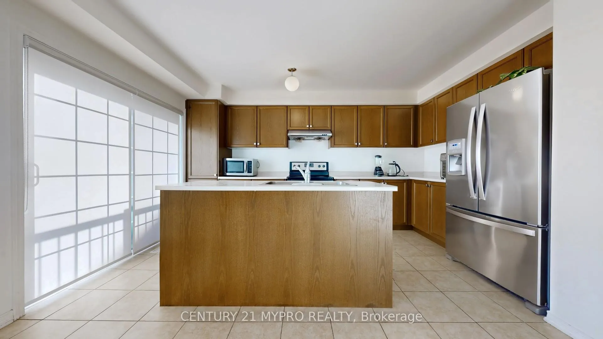 Photo 20 of 832 Audley Road N, Ajax, Northeast Ajax — HOMEH