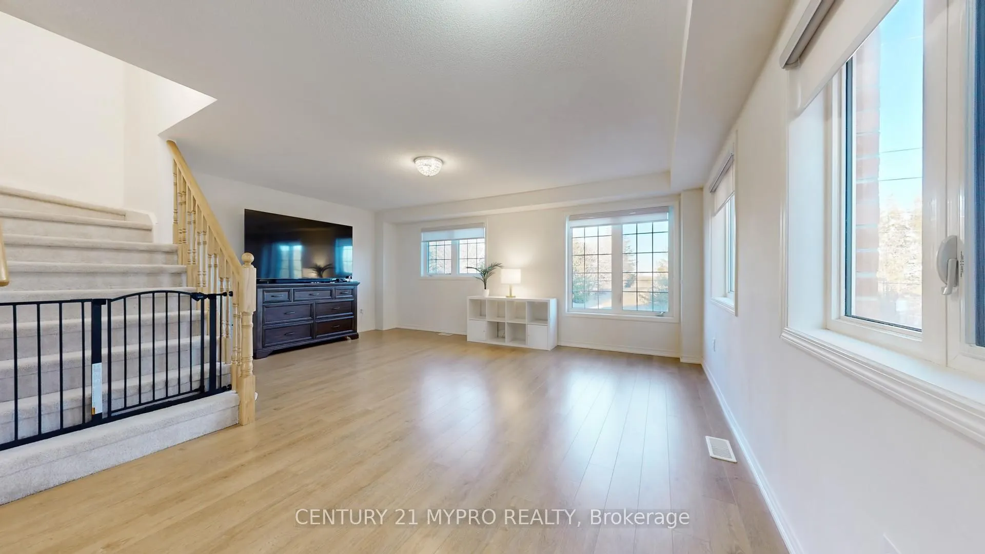 Photo 39 of 832 Audley Road N, Ajax, Northeast Ajax — HOMEH