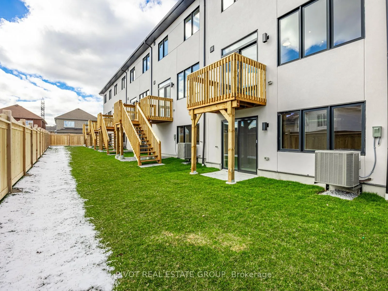 Photo 33 of 9 Lively Way, Whitby, Rolling Acres — HOMEH