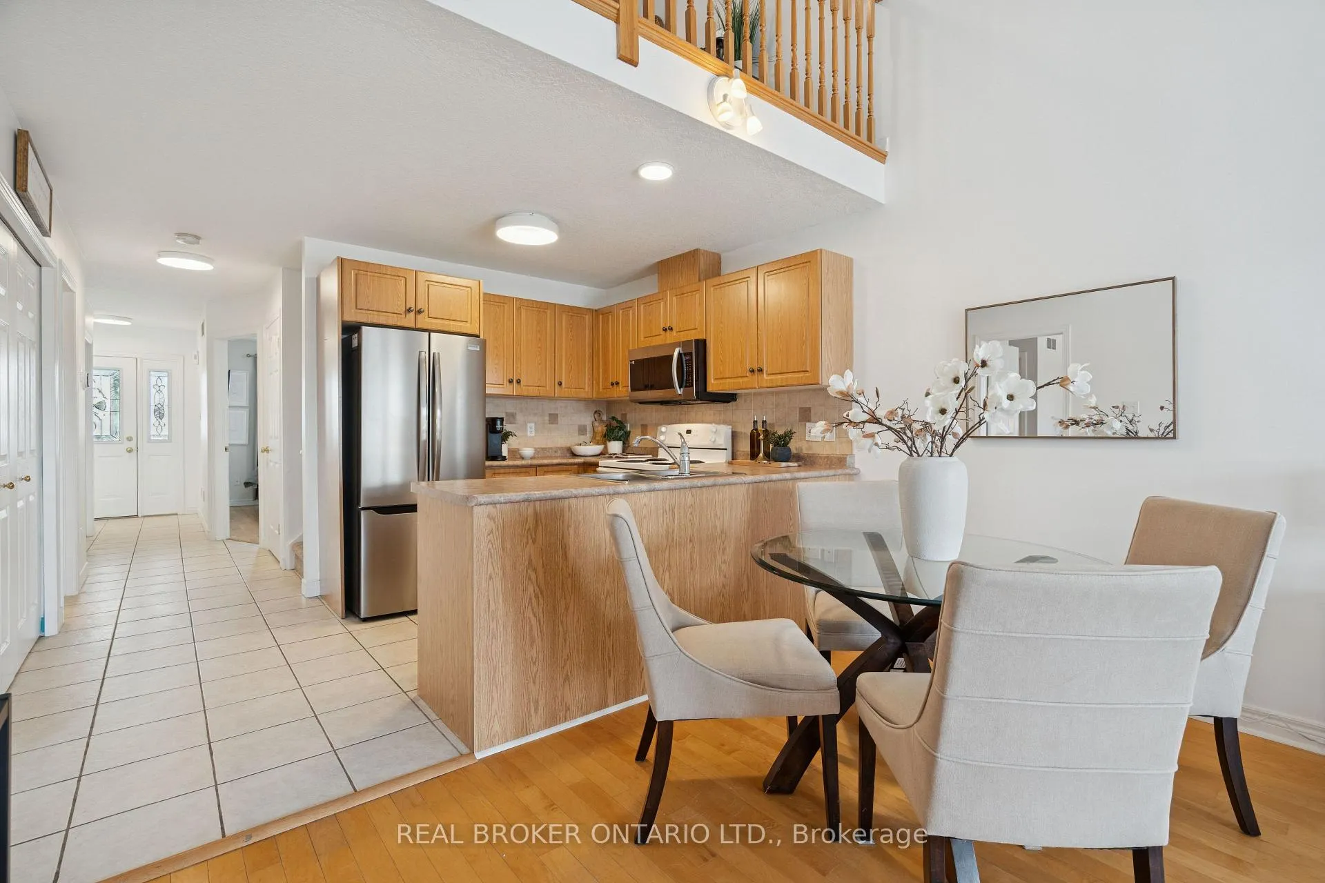 Photo 18 of 75 Doctor Moore Court, Halton Hills, Acton — HOMEH
