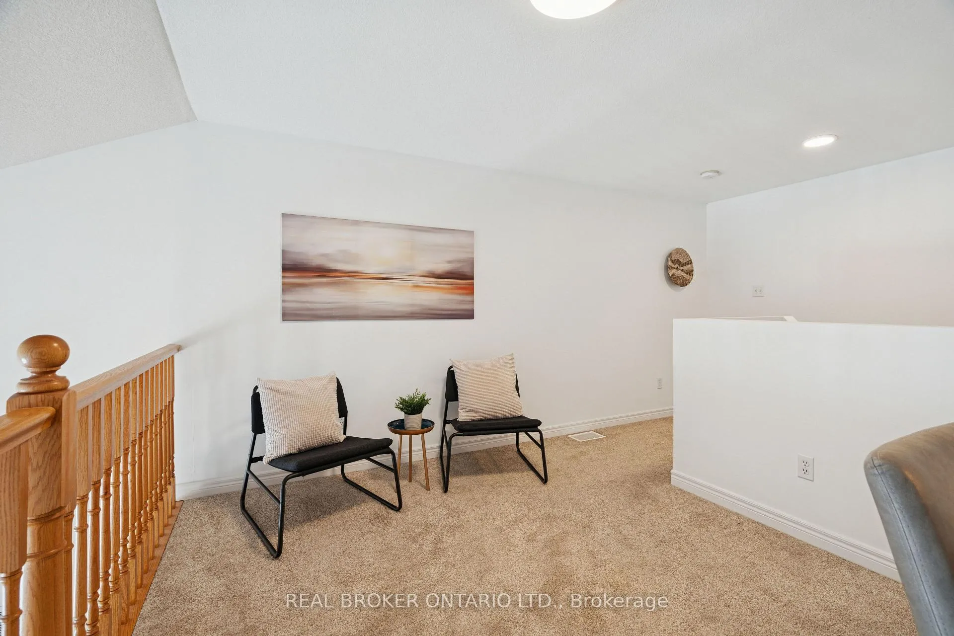 Photo 26 of 75 Doctor Moore Court, Halton Hills, Acton — HOMEH