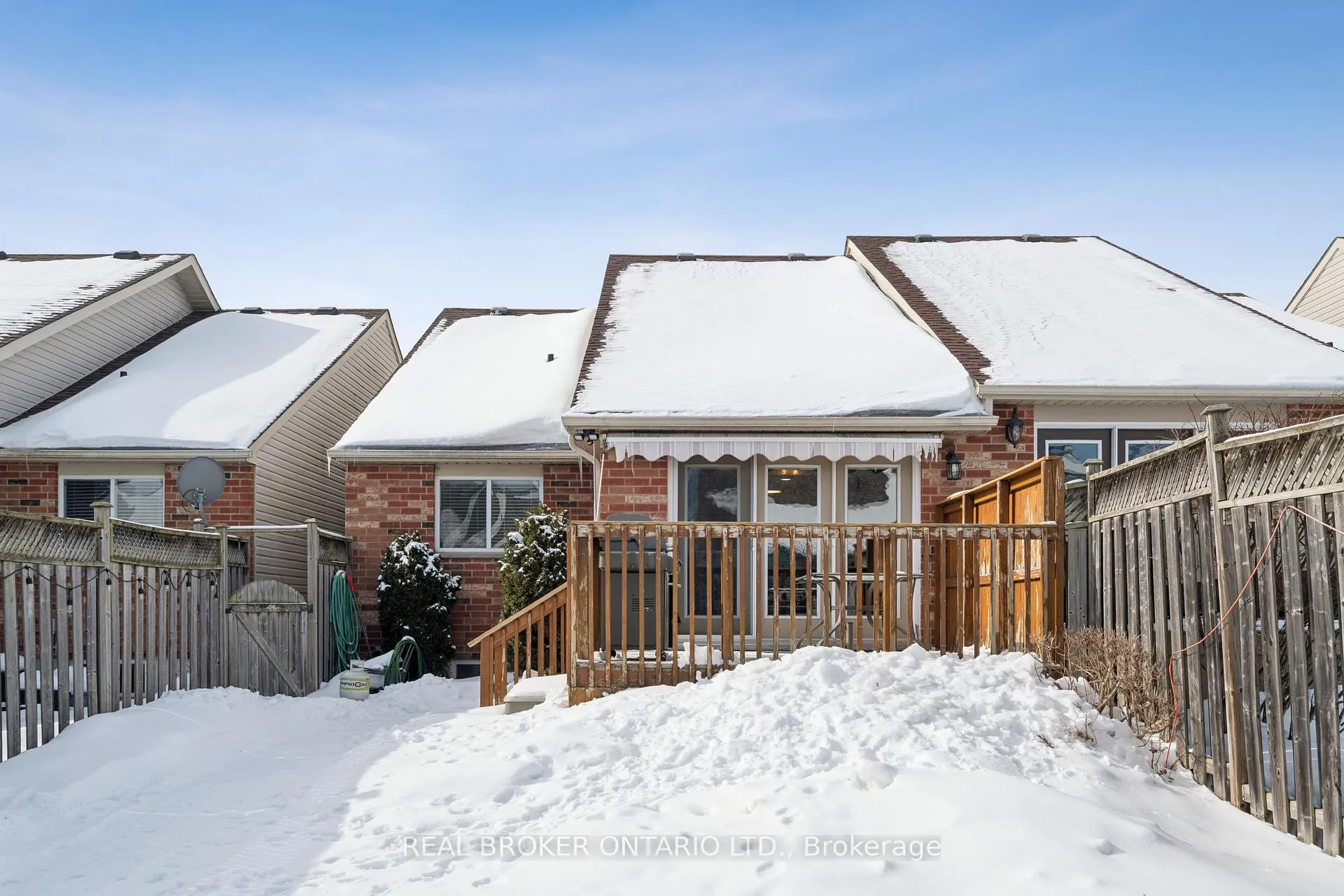 Photo 47 of 75 Doctor Moore Court, Halton Hills, Acton — HOMEH