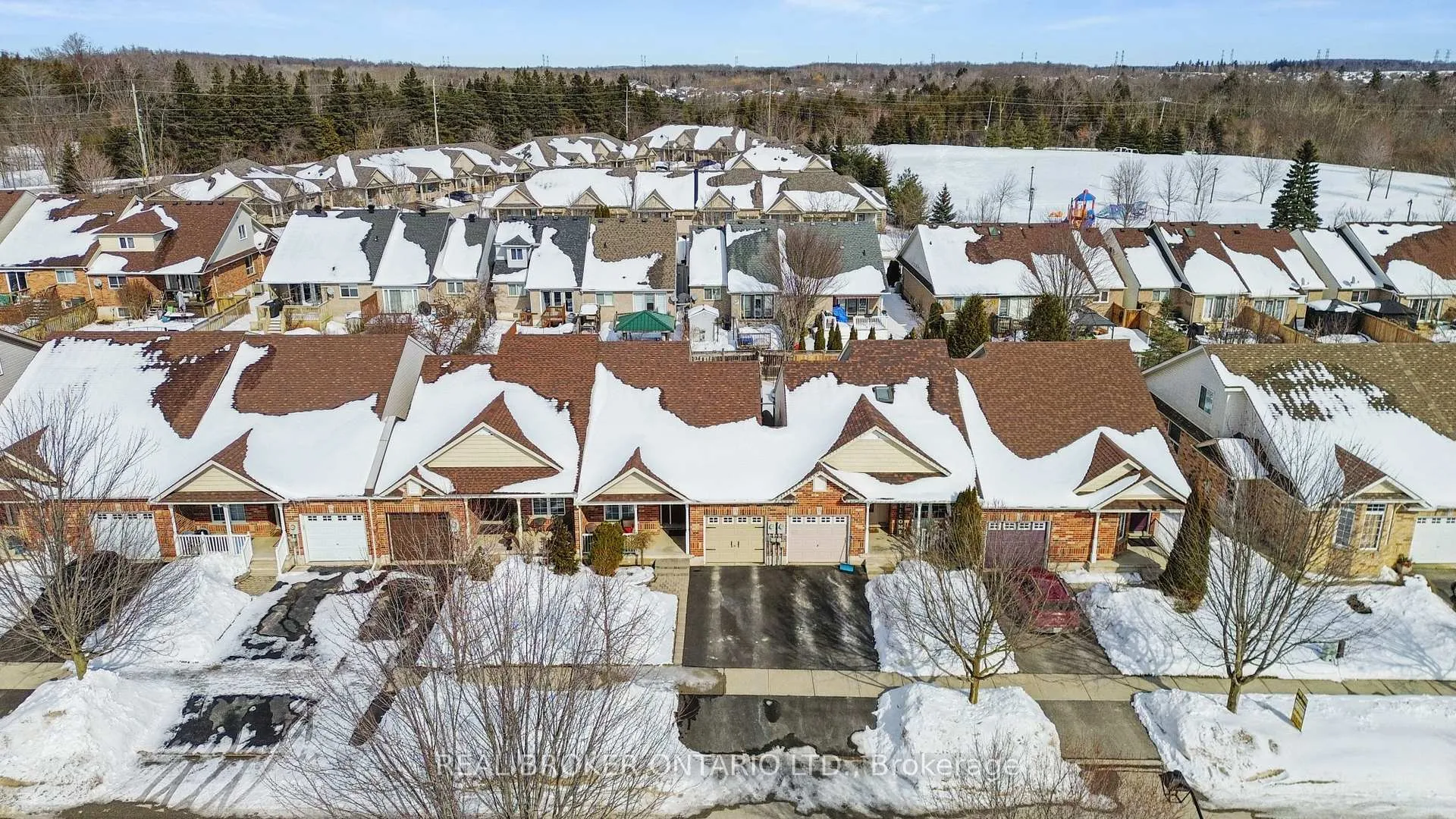 Photo 49 of 75 Doctor Moore Court, Halton Hills, Acton — HOMEH