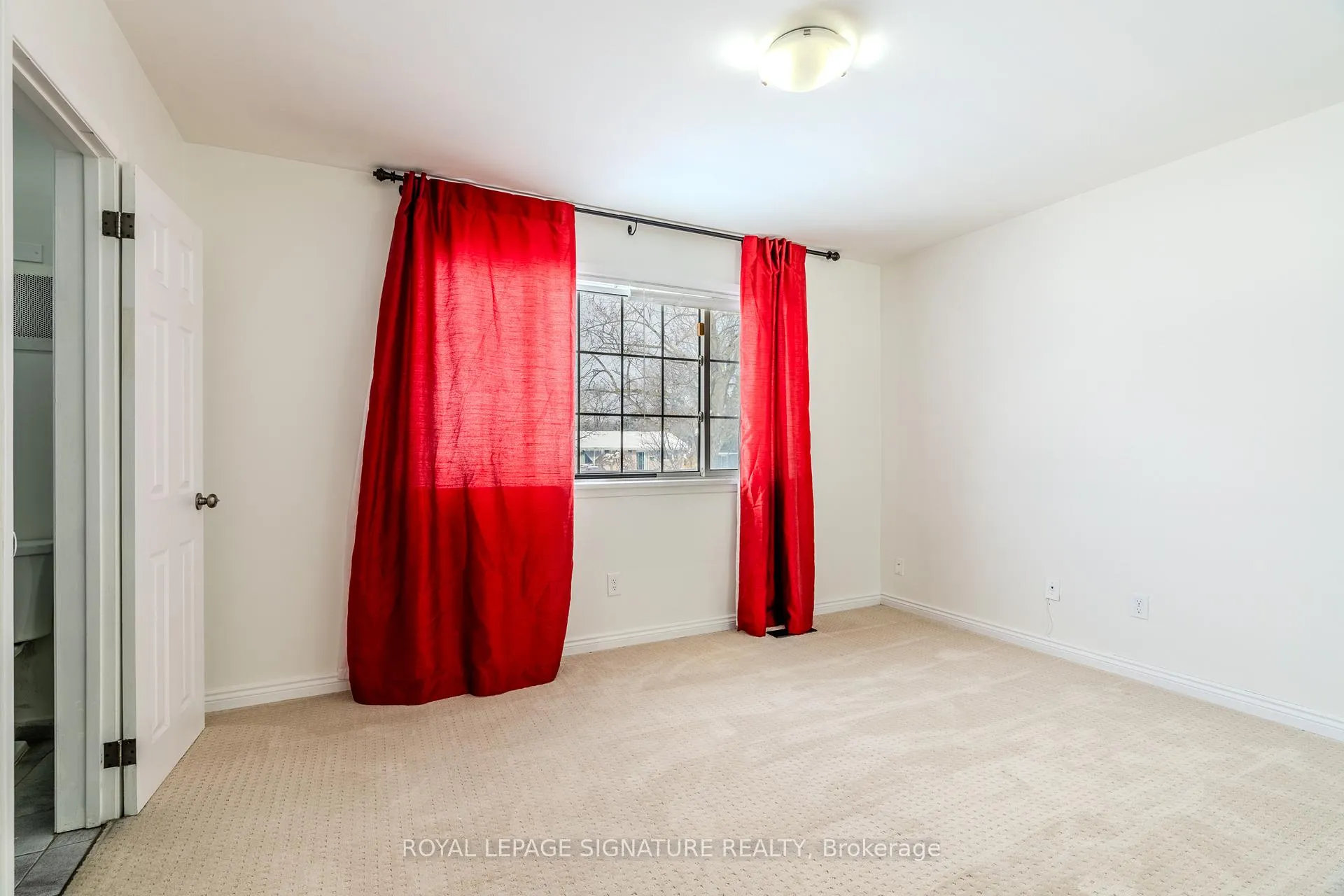 Photo 27 of 596 Arnhem Drive, Oshawa, O'Neill — HOMEH