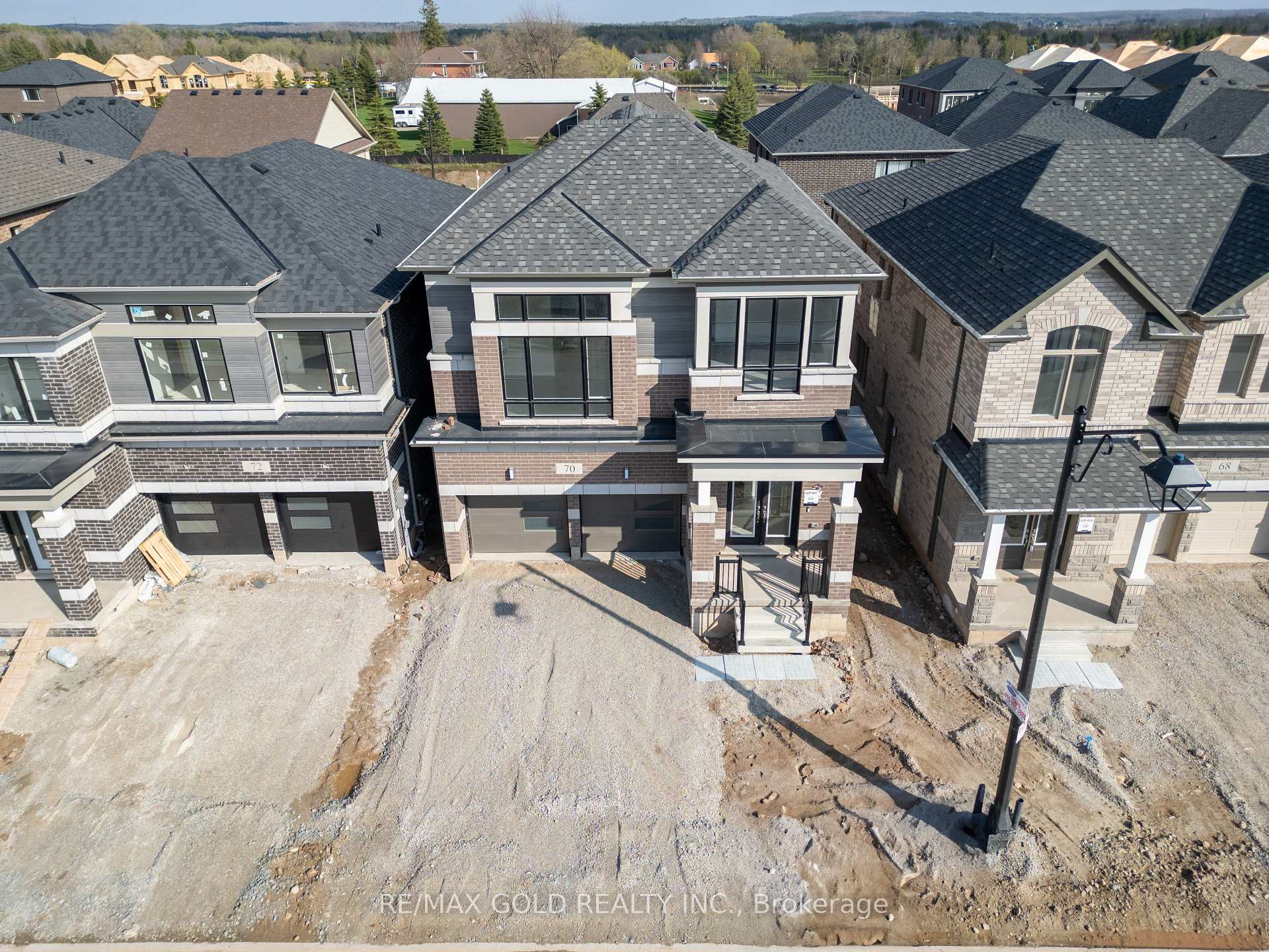 Photo 2 of 70 Conboy Drive, Erin — HOMEH