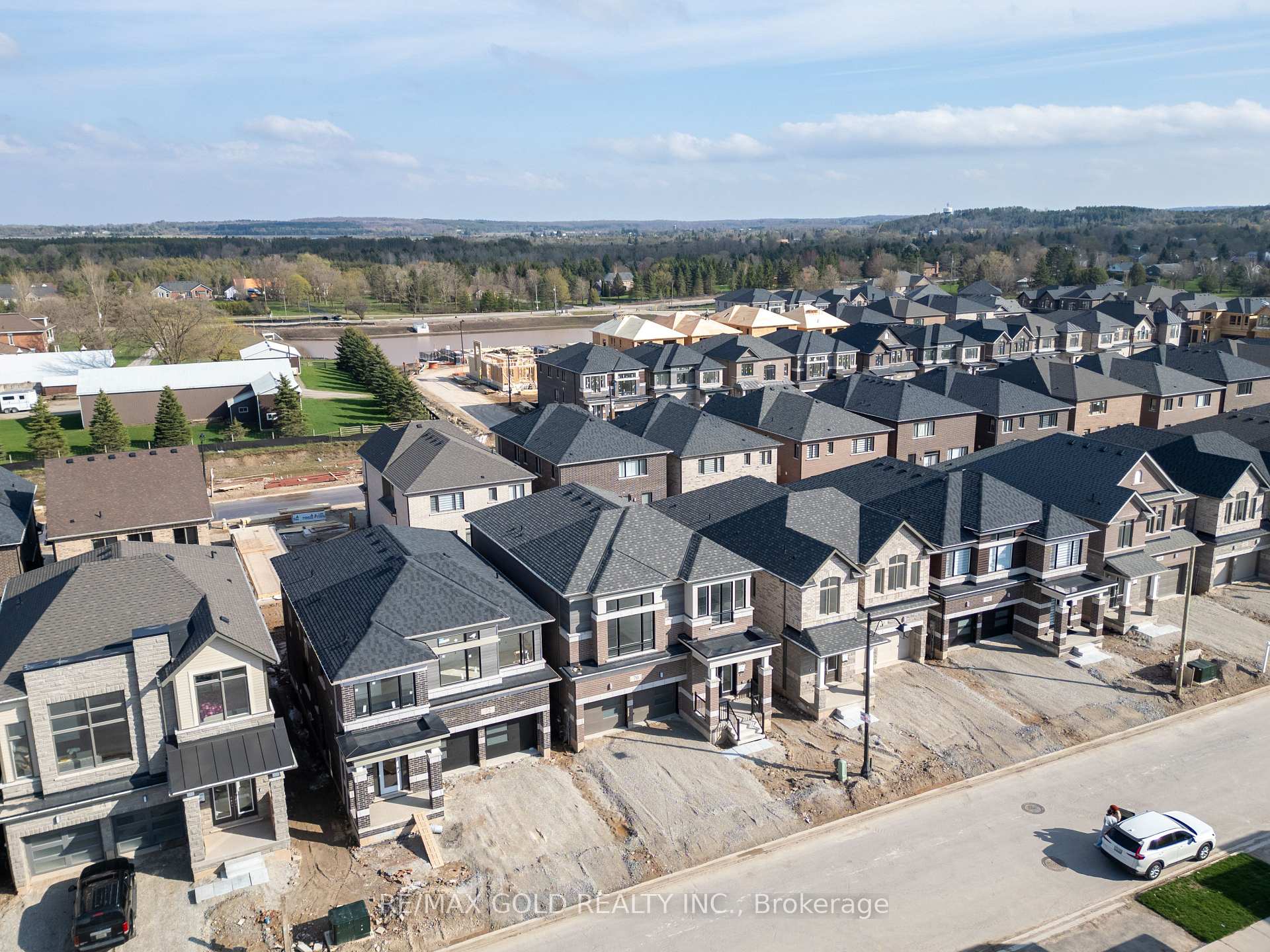 Photo 4 of 70 Conboy Drive, Erin — HOMEH