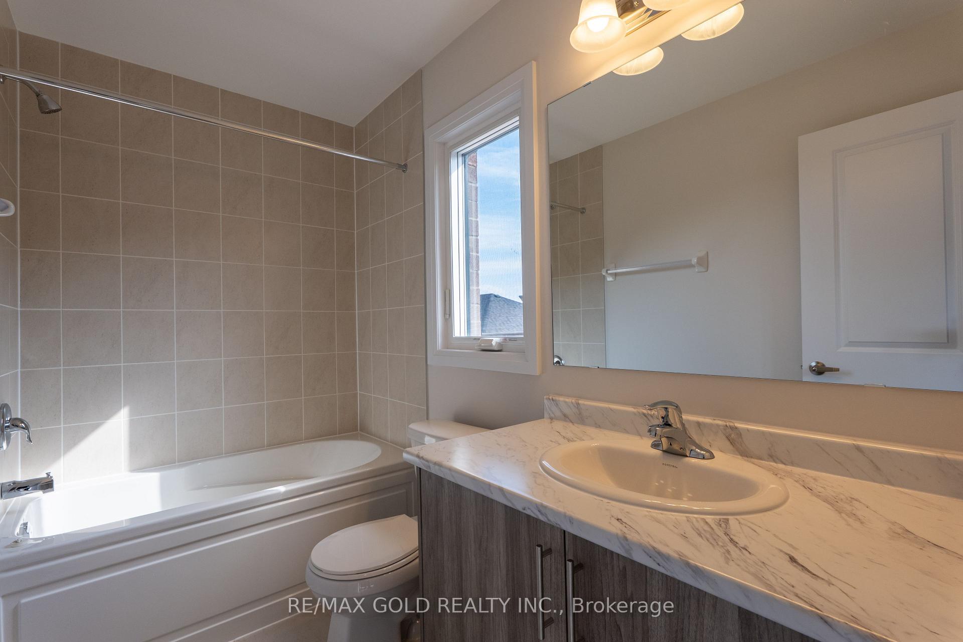 Photo 32 of 70 Conboy Drive, Erin — HOMEH