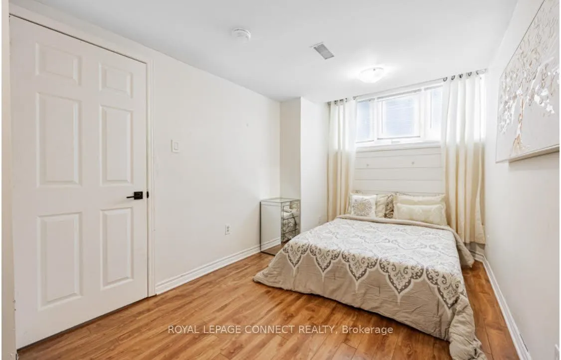 Photo 13 of 44 Fenwick Avenue, Clarington, Bowmanville — HOMEH