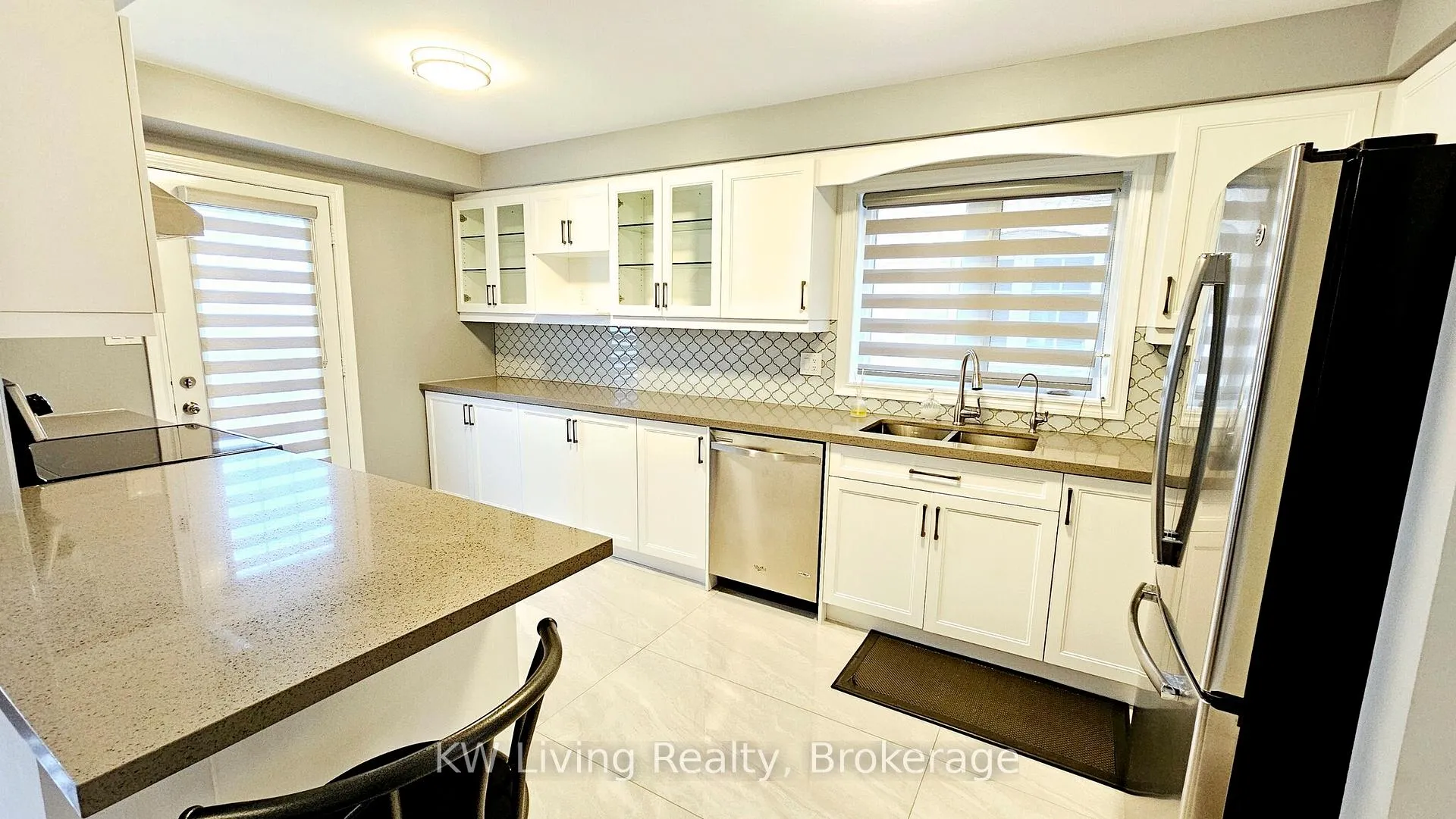 Photo 13 of 557 William Berczy Boulevard, Markham, Berczy — HOMEH