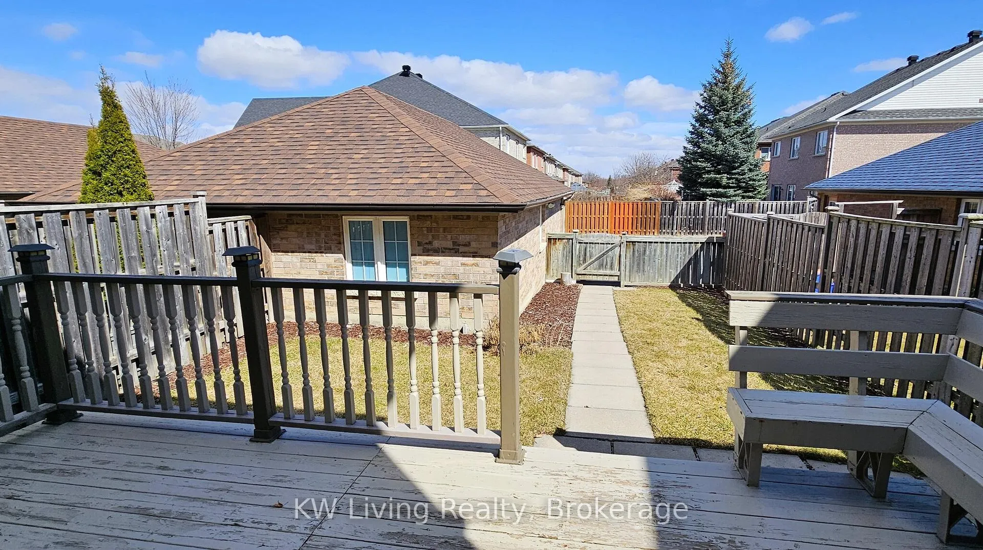 Photo 32 of 557 William Berczy Boulevard, Markham, Berczy — HOMEH
