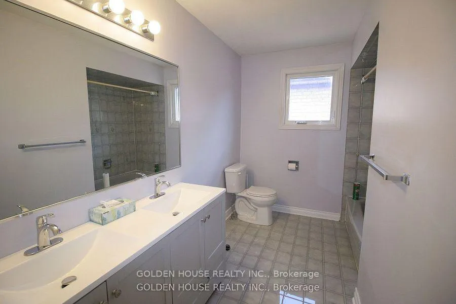 Photo 10 of 84 Wade Gate, Vaughan, Brownridge — HOMEH