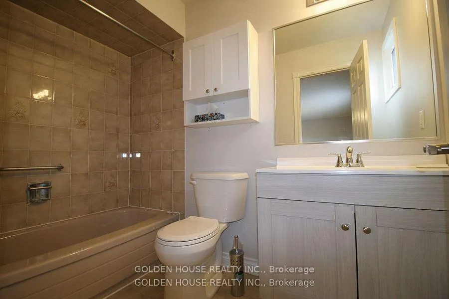Photo 11 of 84 Wade Gate, Vaughan, Brownridge — HOMEH