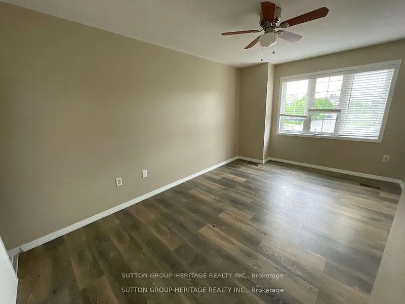 Photo 11 of 39 Crockett Place, Clarington, Bowmanville — HOMEH