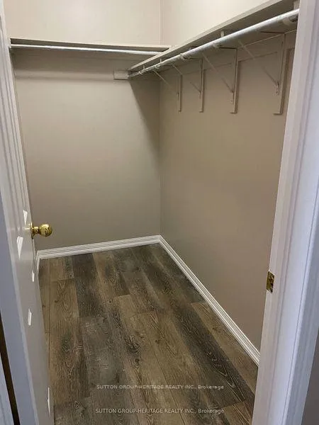 Photo 13 of 39 Crockett Place, Clarington, Bowmanville — HOMEH