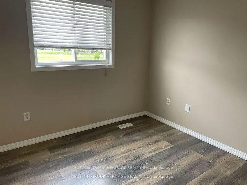 Photo 19 of 39 Crockett Place, Clarington, Bowmanville — HOMEH