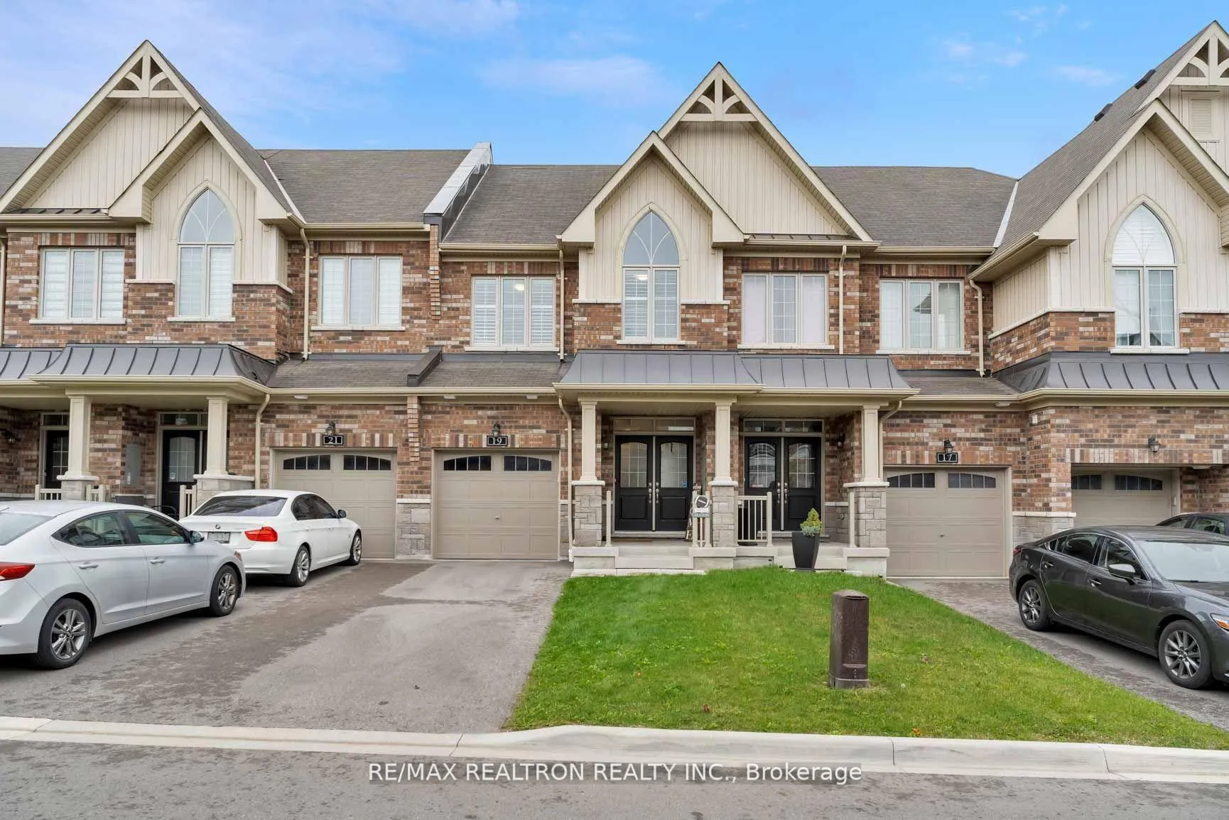 Front of 19 Sutcliffe Drive