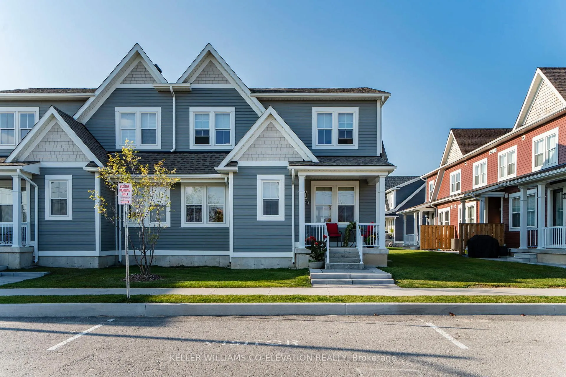 Photo 2 of 36 Danielle Crescent, Midland — HOMEH