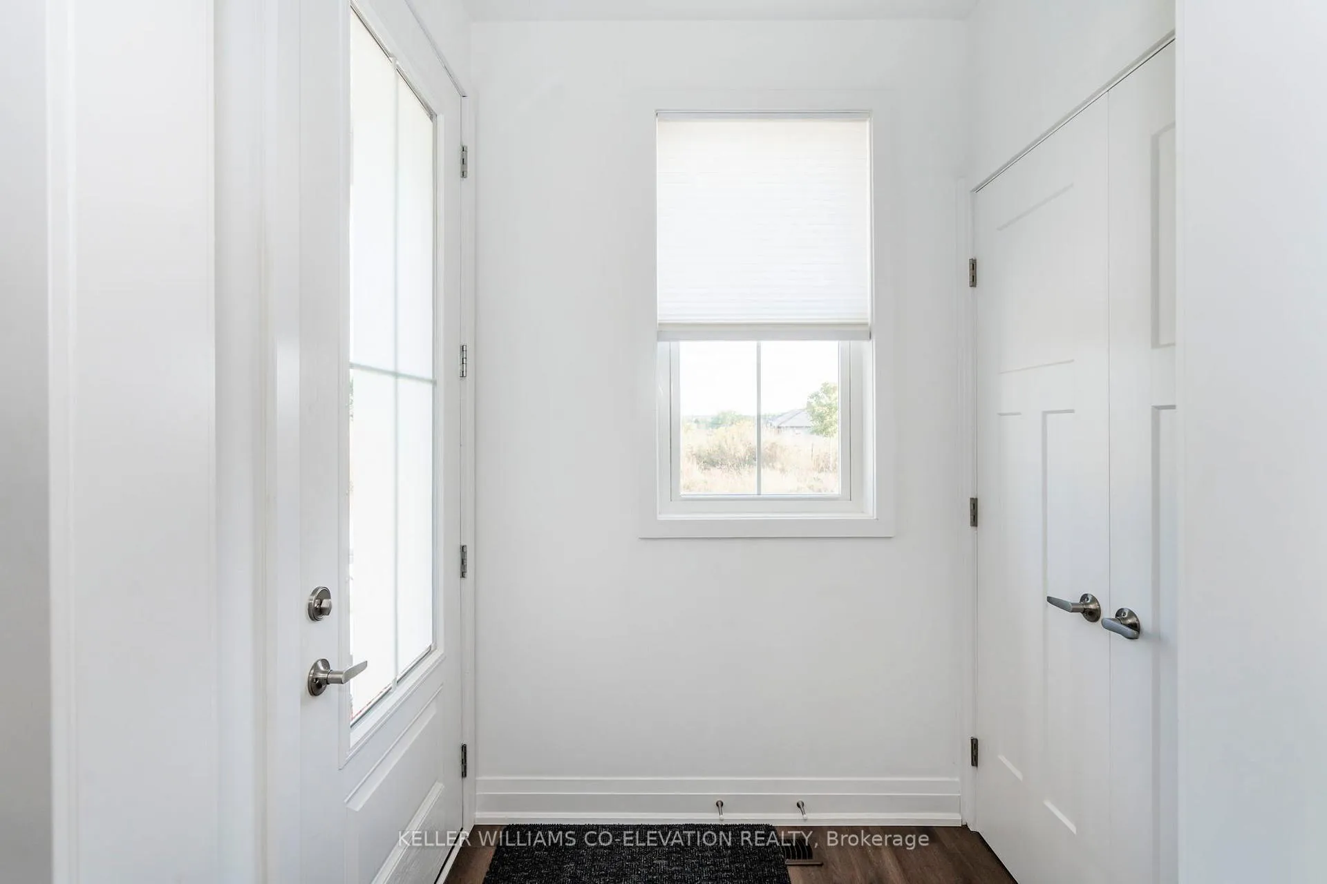 Photo 4 of 36 Danielle Crescent, Midland — HOMEH