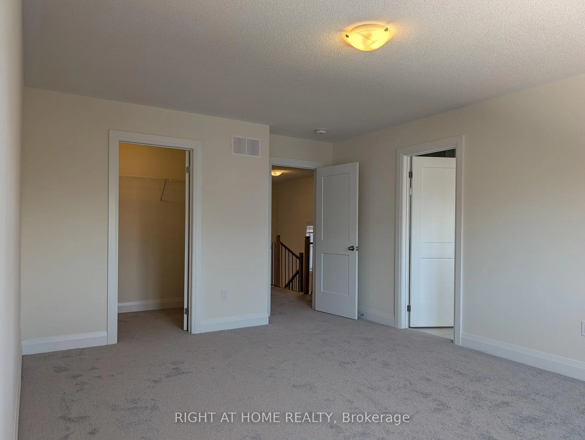 Photo 7 of 101 North Garden Boulevard N, Scugog, Port Perry — HOMEH