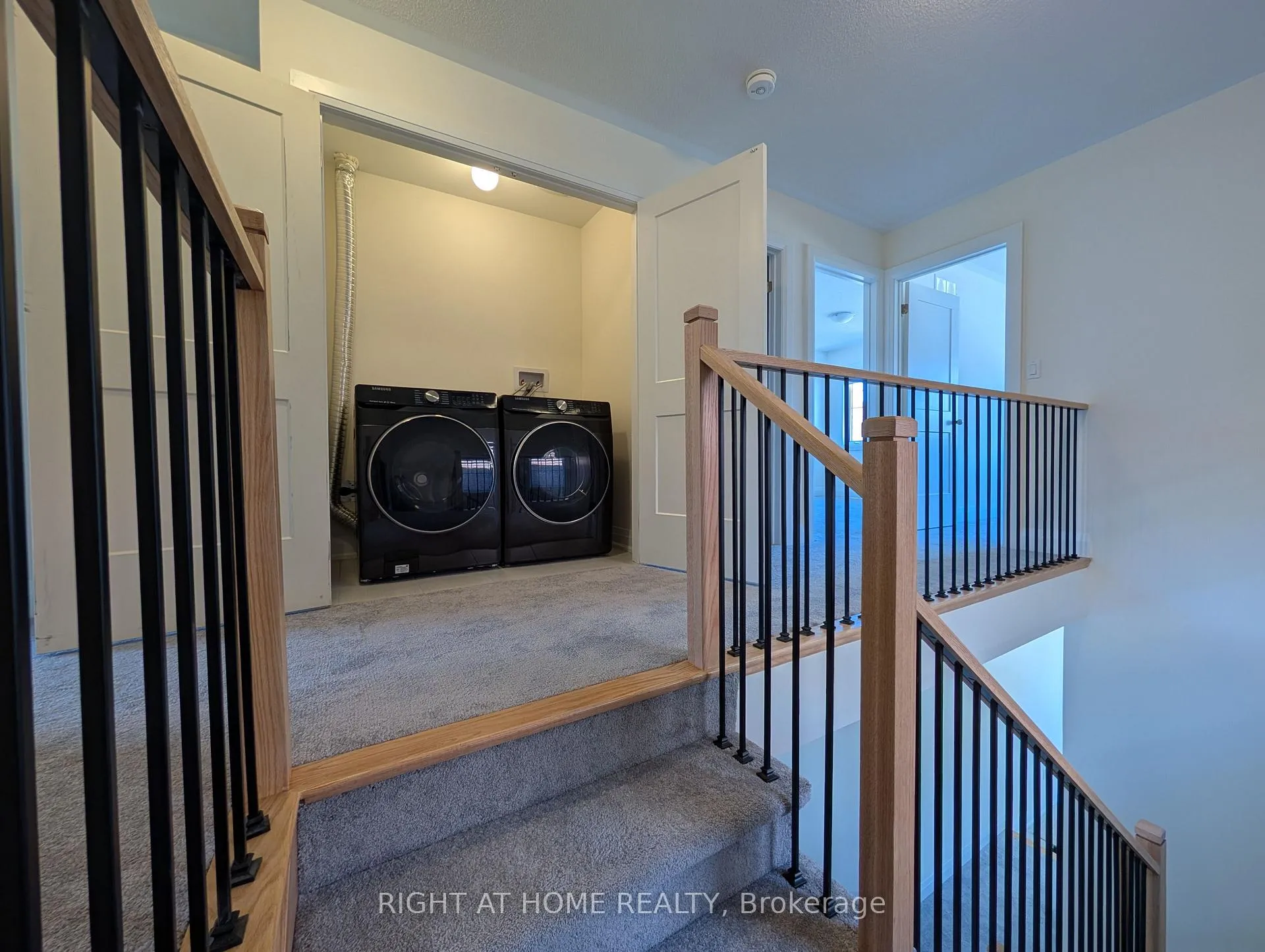 Photo 18 of 101 North Garden Boulevard N, Scugog, Port Perry — HOMEH