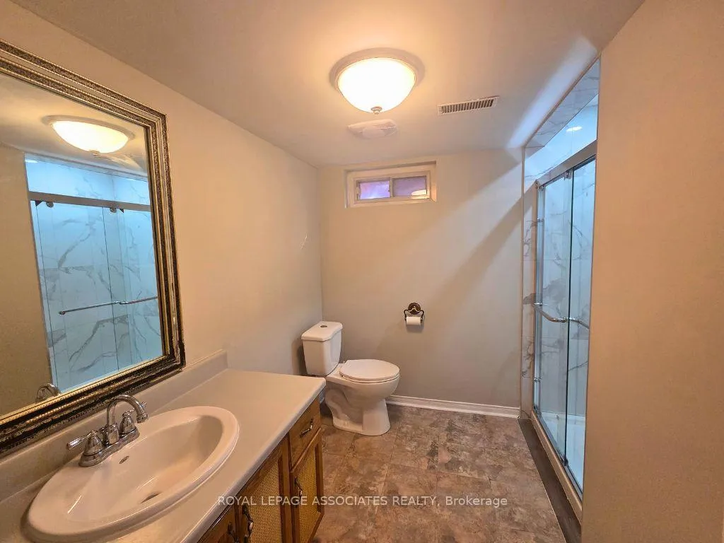Photo 17 of 1005 Maury Crescent, Pickering, Liverpool — HOMEH