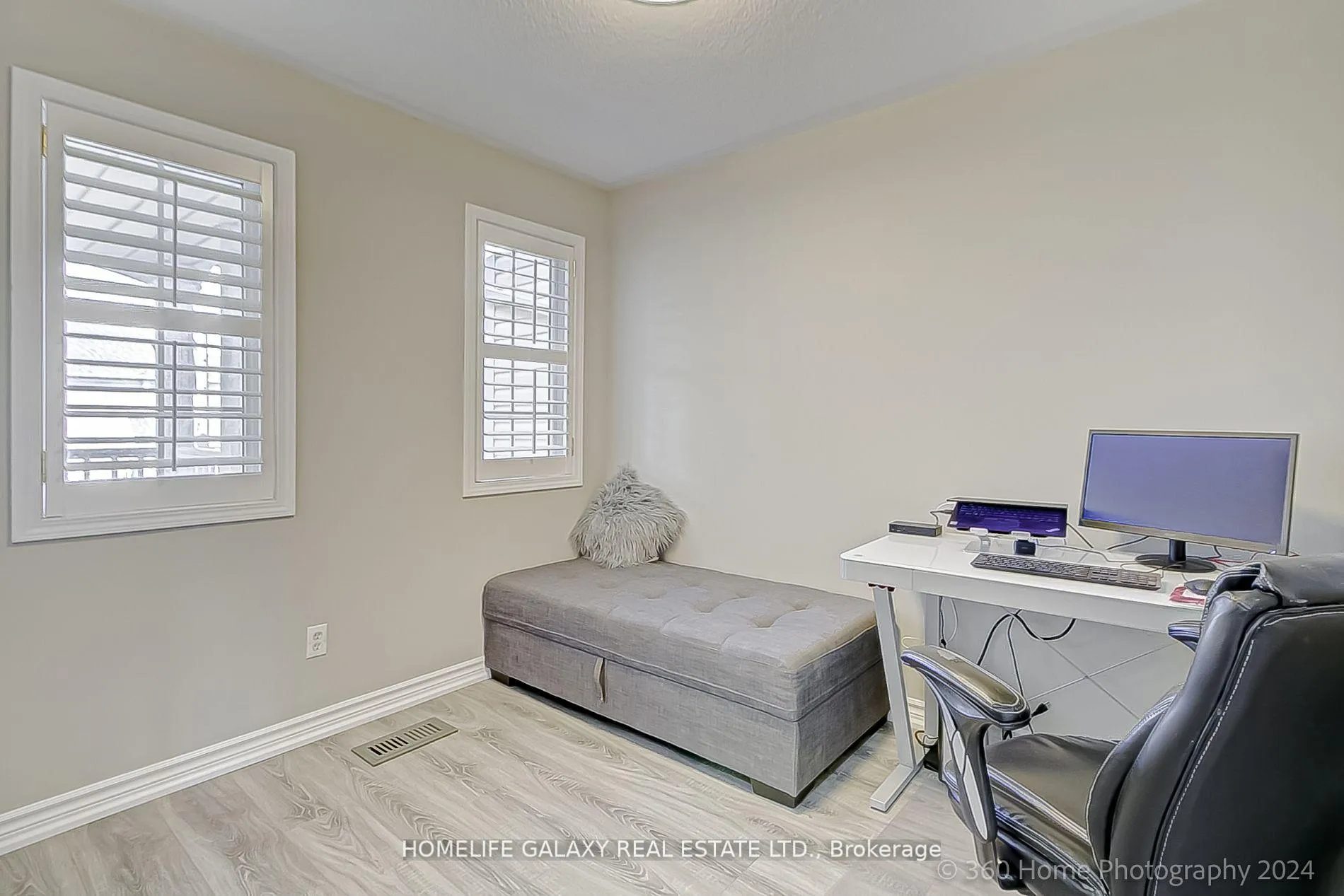 Photo 13 of 37 Point Hope Place, Whitby, Port Whitby — HOMEH