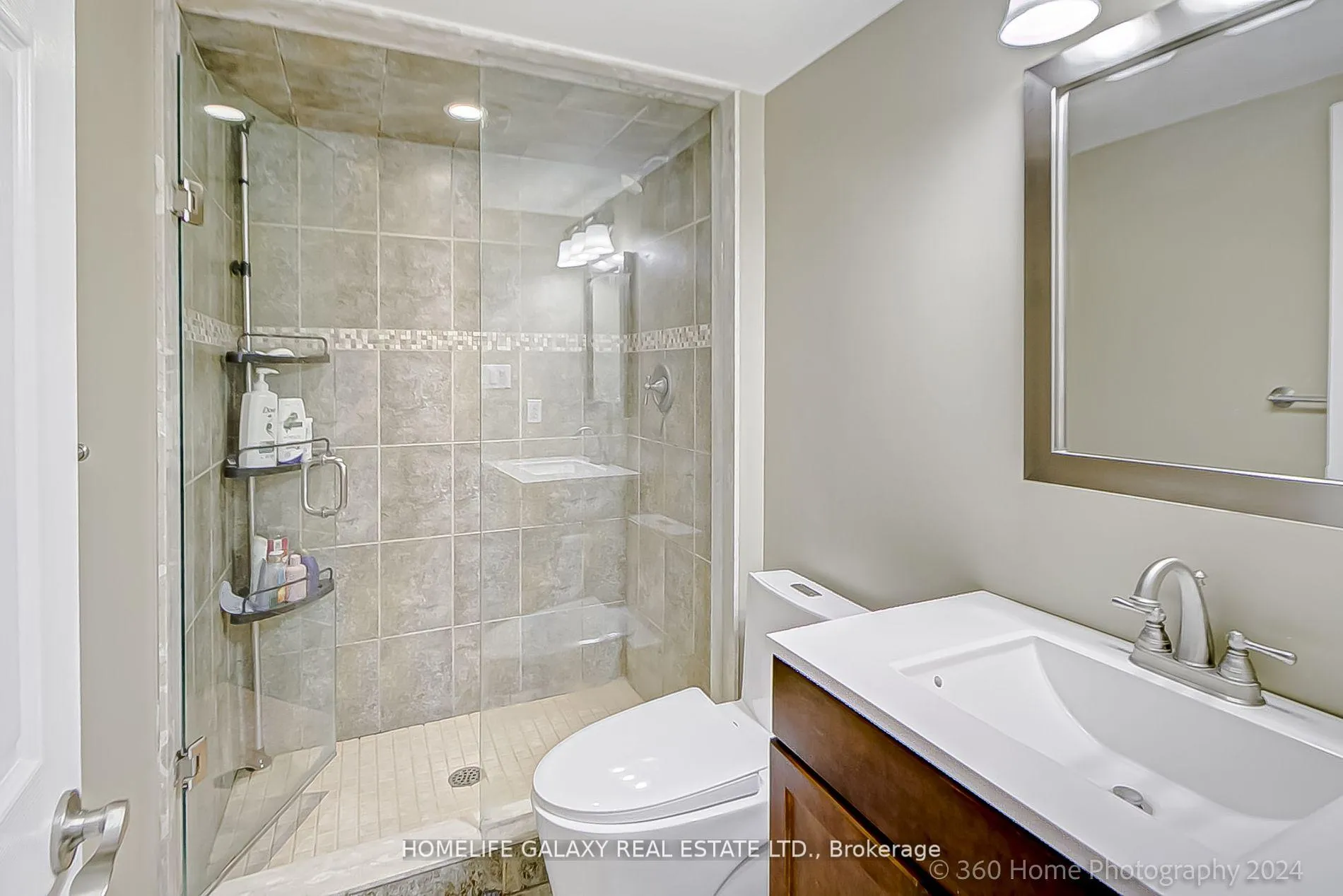 Photo 20 of 37 Point Hope Place, Whitby, Port Whitby — HOMEH