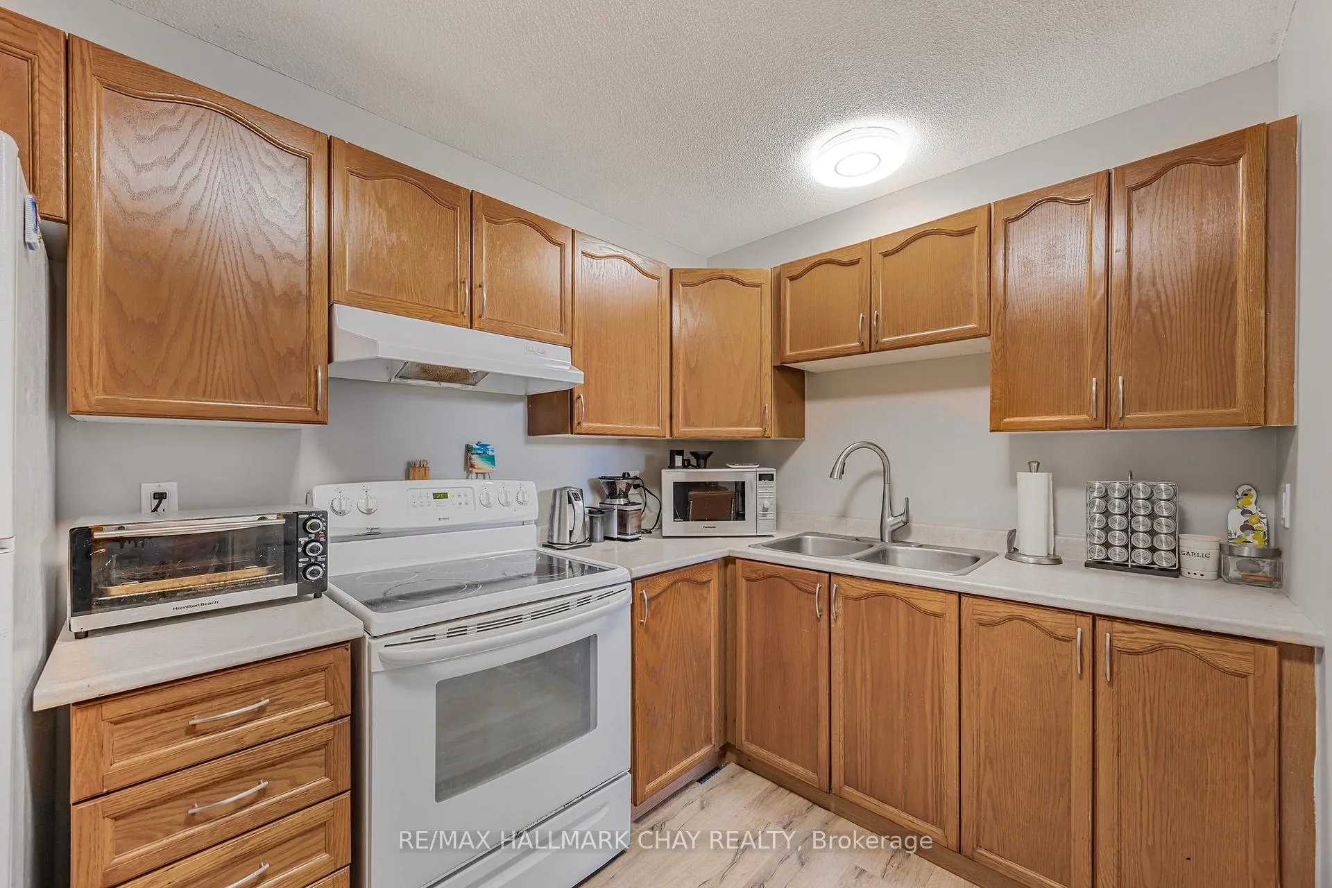 Photo 3 of Unit Lower, 235 Clayborne Place, Orillia — HOMEH