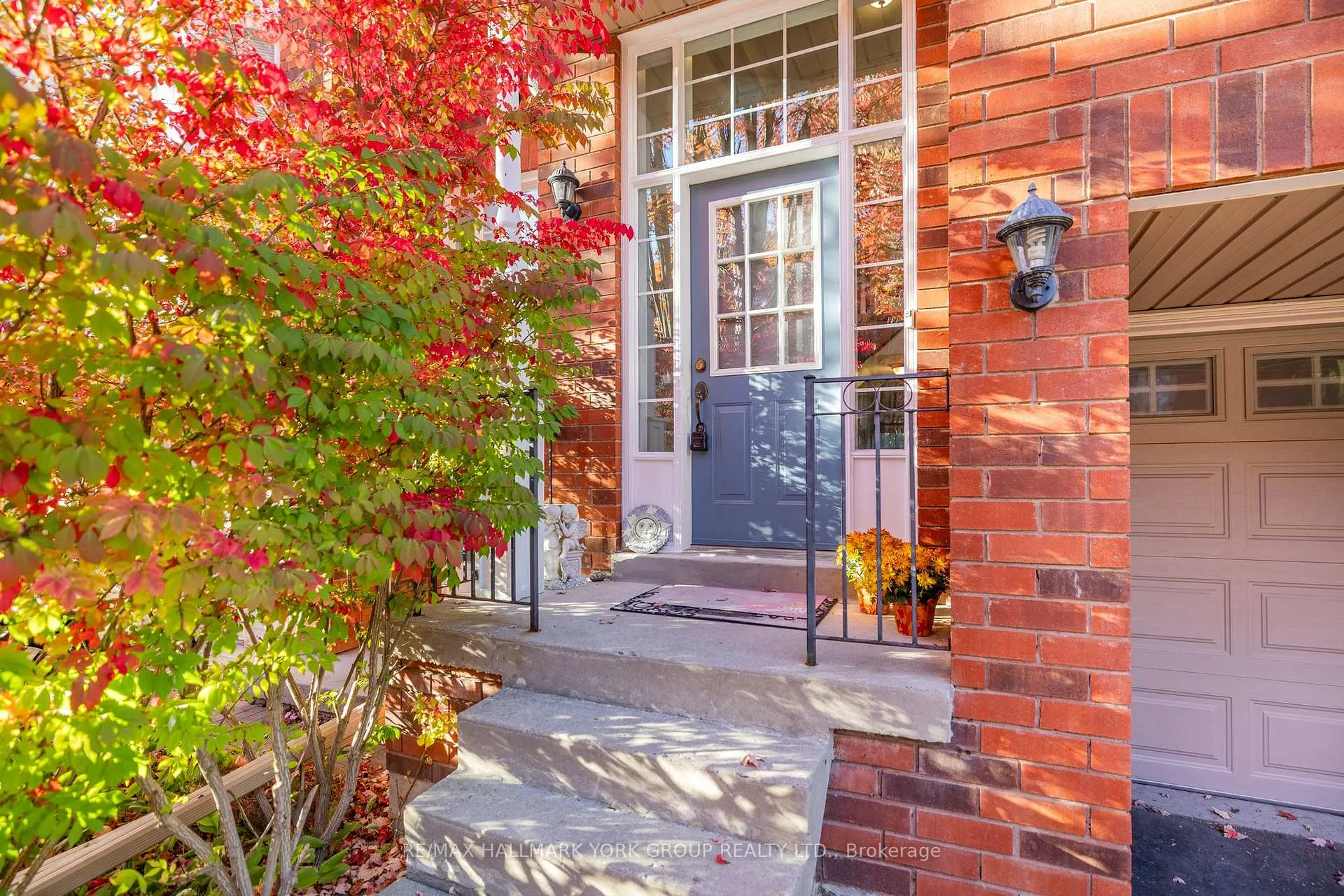 Photo 3 of 89 Mosaics Avenue, Aurora, Aurora Highlands — HOMEH
