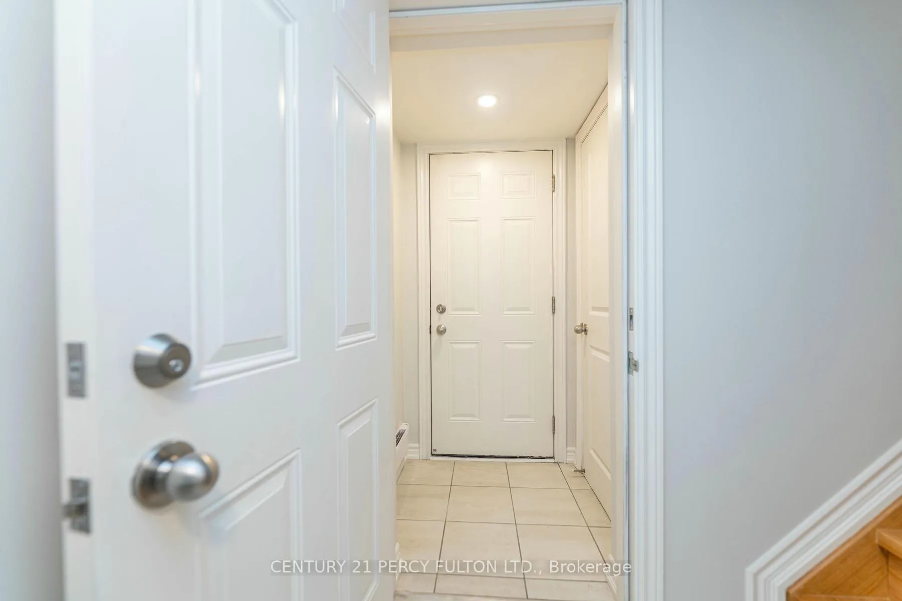 Photo 5 of 2655 Jackpine Crossing, Pickering, Duffin Heights — HOMEH