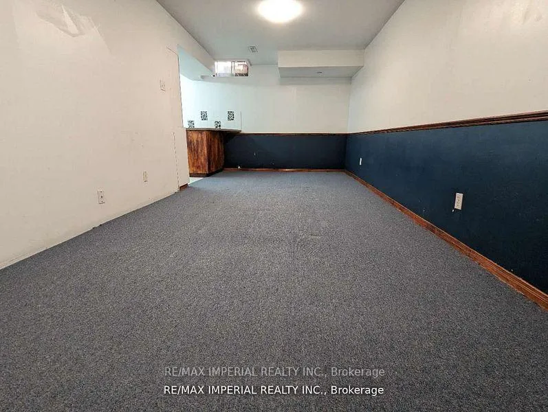 Photo 8 of 145 Risebrough Circuit, Markham, Milliken Mills West — HOMEH