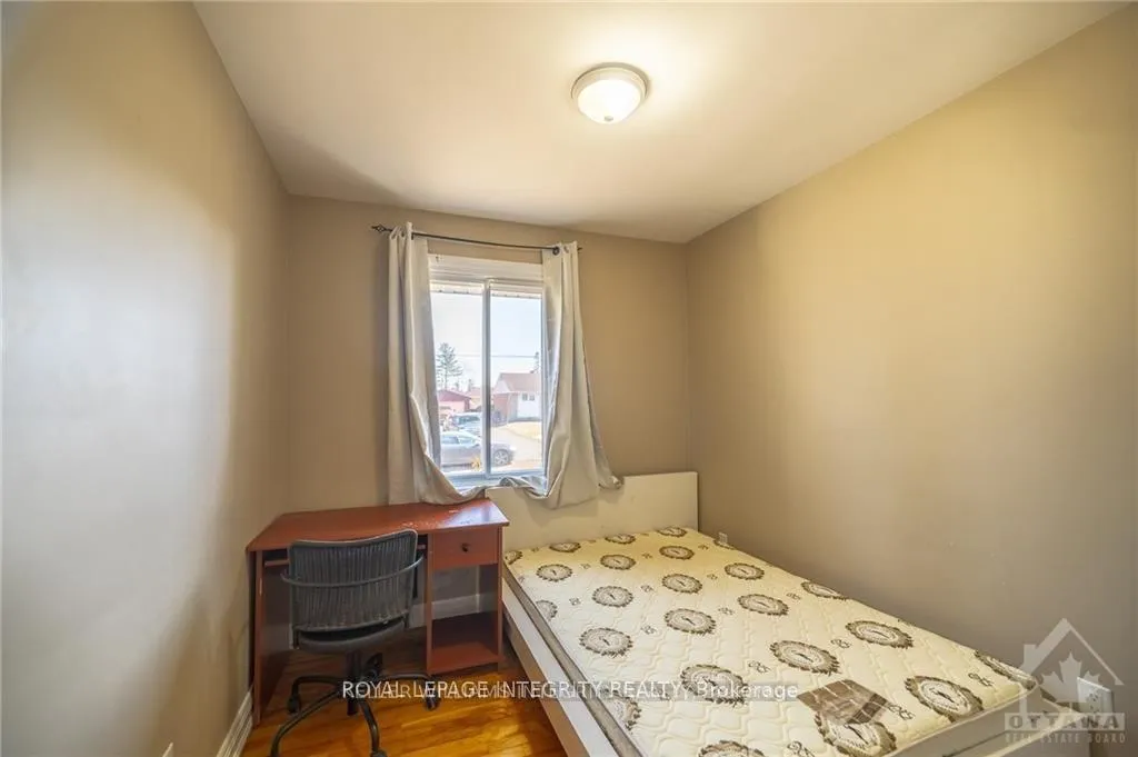 Photo 19 of 147 Oakridge Boulevard, Ottawa, Meadowlands/Crestview — HOMEH