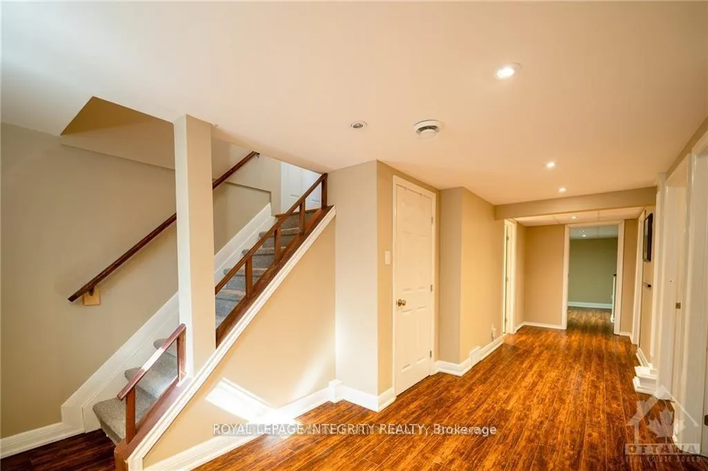 Photo 20 of 147 Oakridge Boulevard, Ottawa, Meadowlands/Crestview — HOMEH