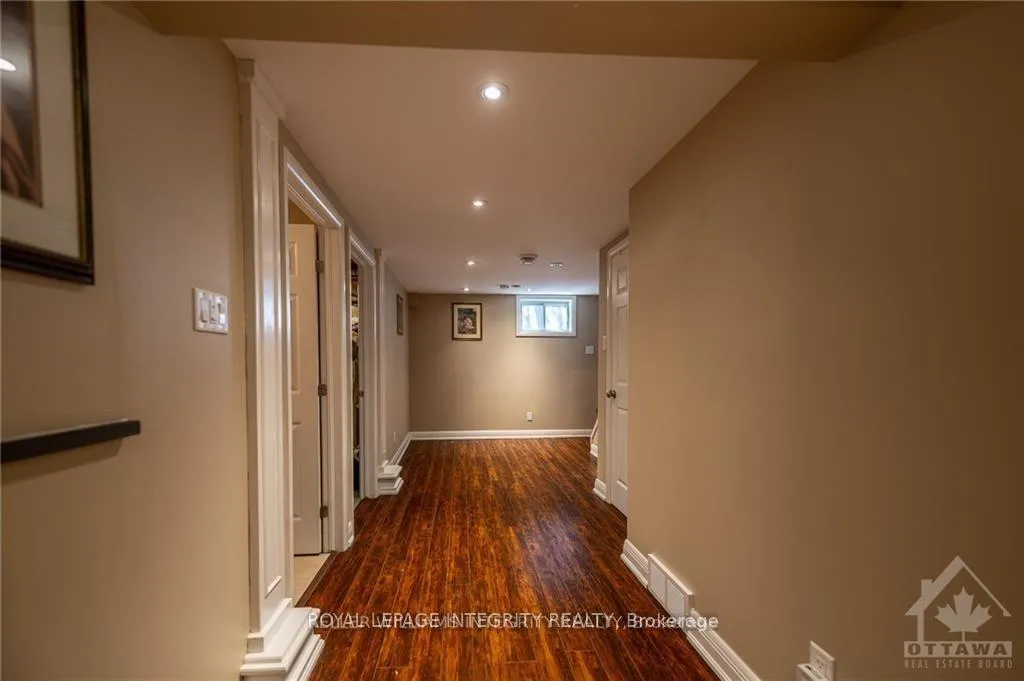 Photo 26 of 147 Oakridge Boulevard, Ottawa, Meadowlands/Crestview — HOMEH