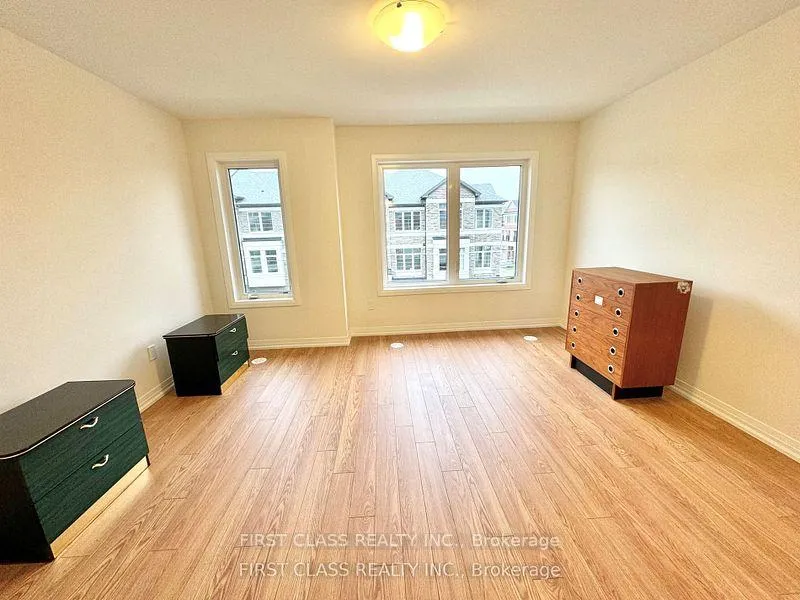 Photo 7 of 6 Sissons Way, Markham, Box Grove — HOMEH