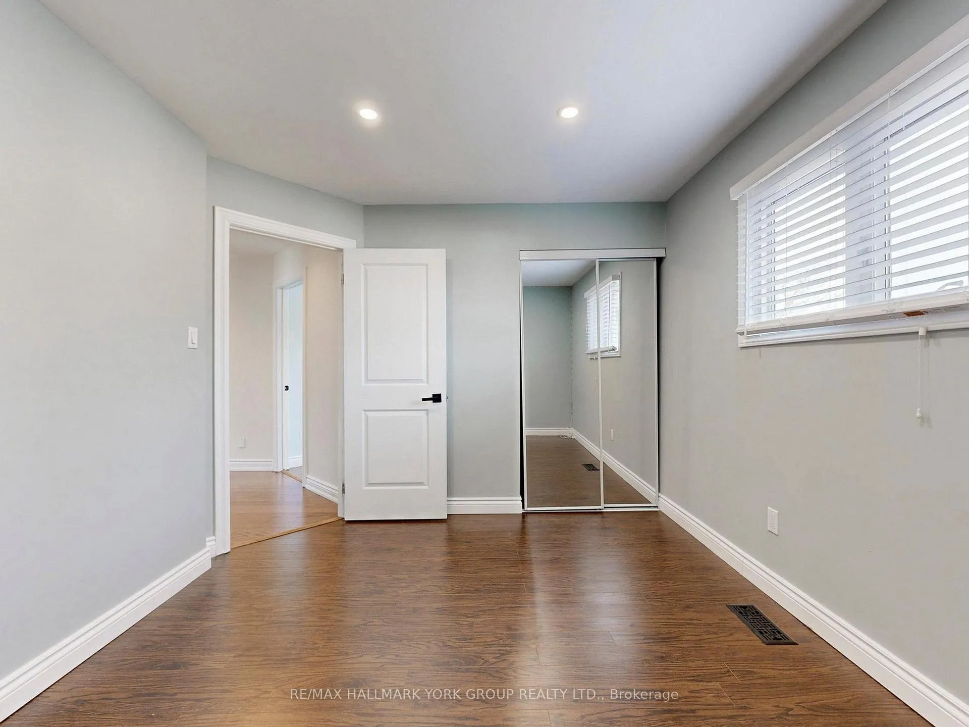 Photo 27 of 42 Buchanan Crescent, Aurora, Aurora Village — HOMEH