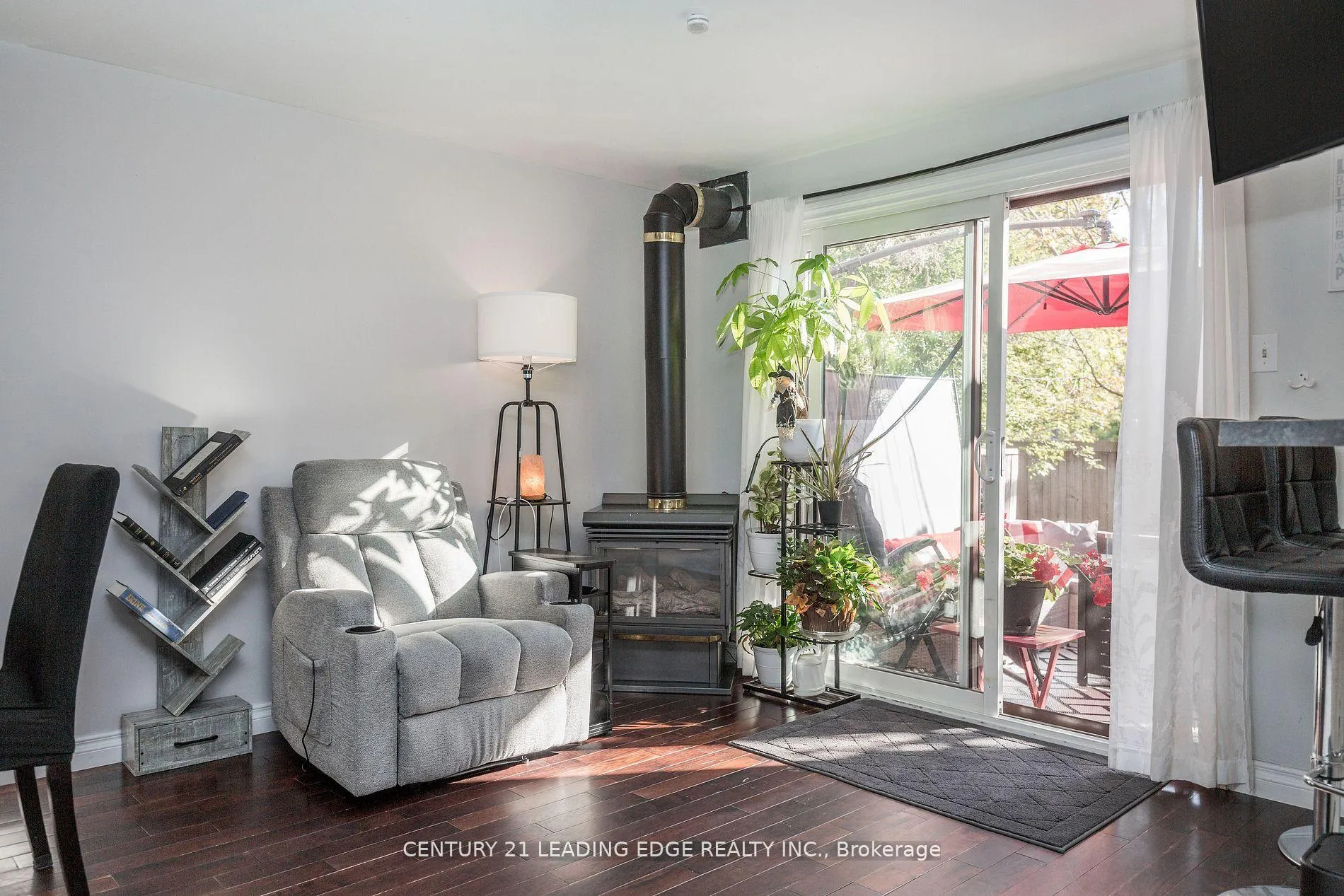 Photo 9 of 14 Quail Crescent, Barrie, Ardagh — HOMEH