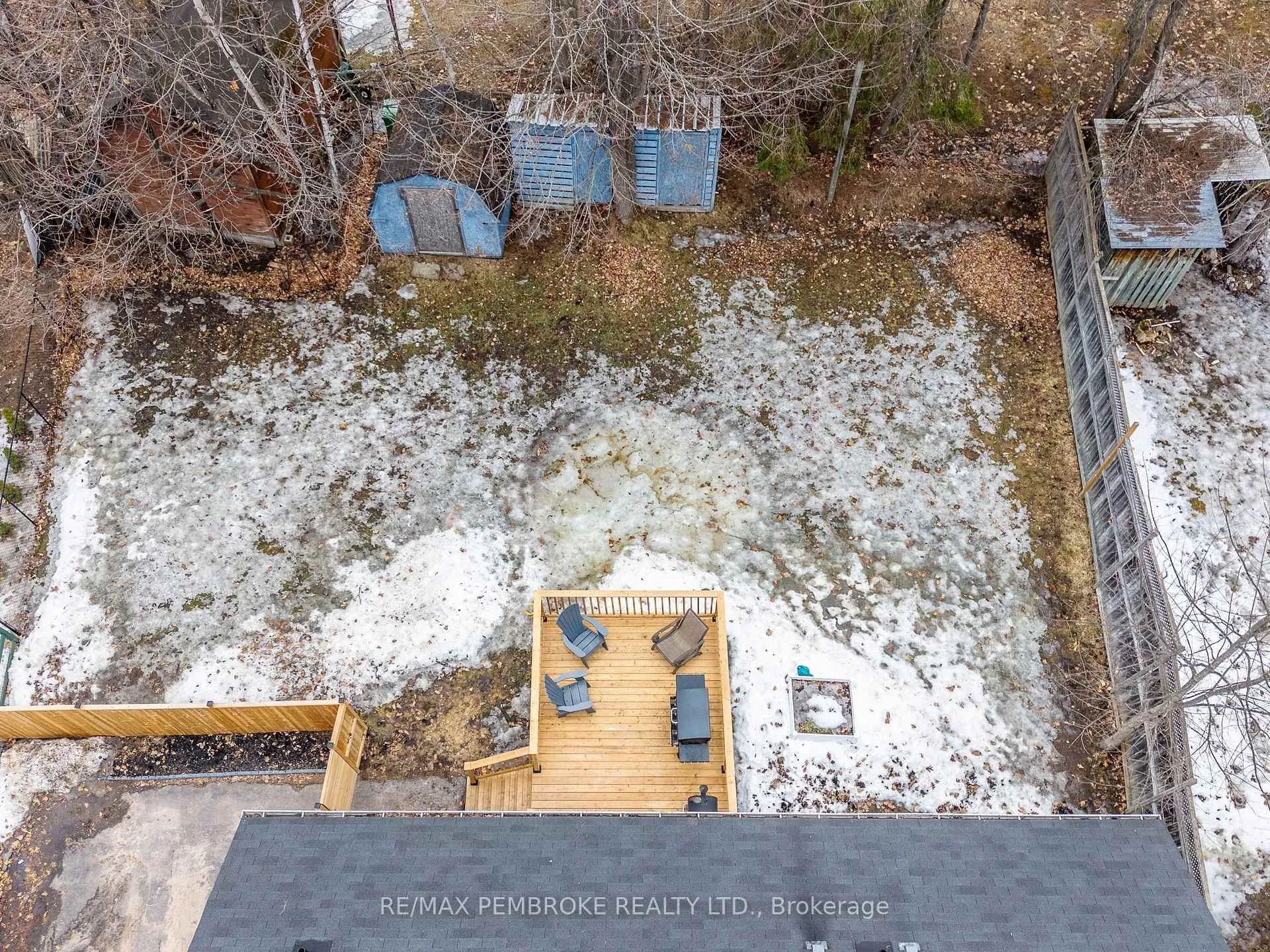 Photo 13 of 24 Earl Street, Petawawa — HOMEH